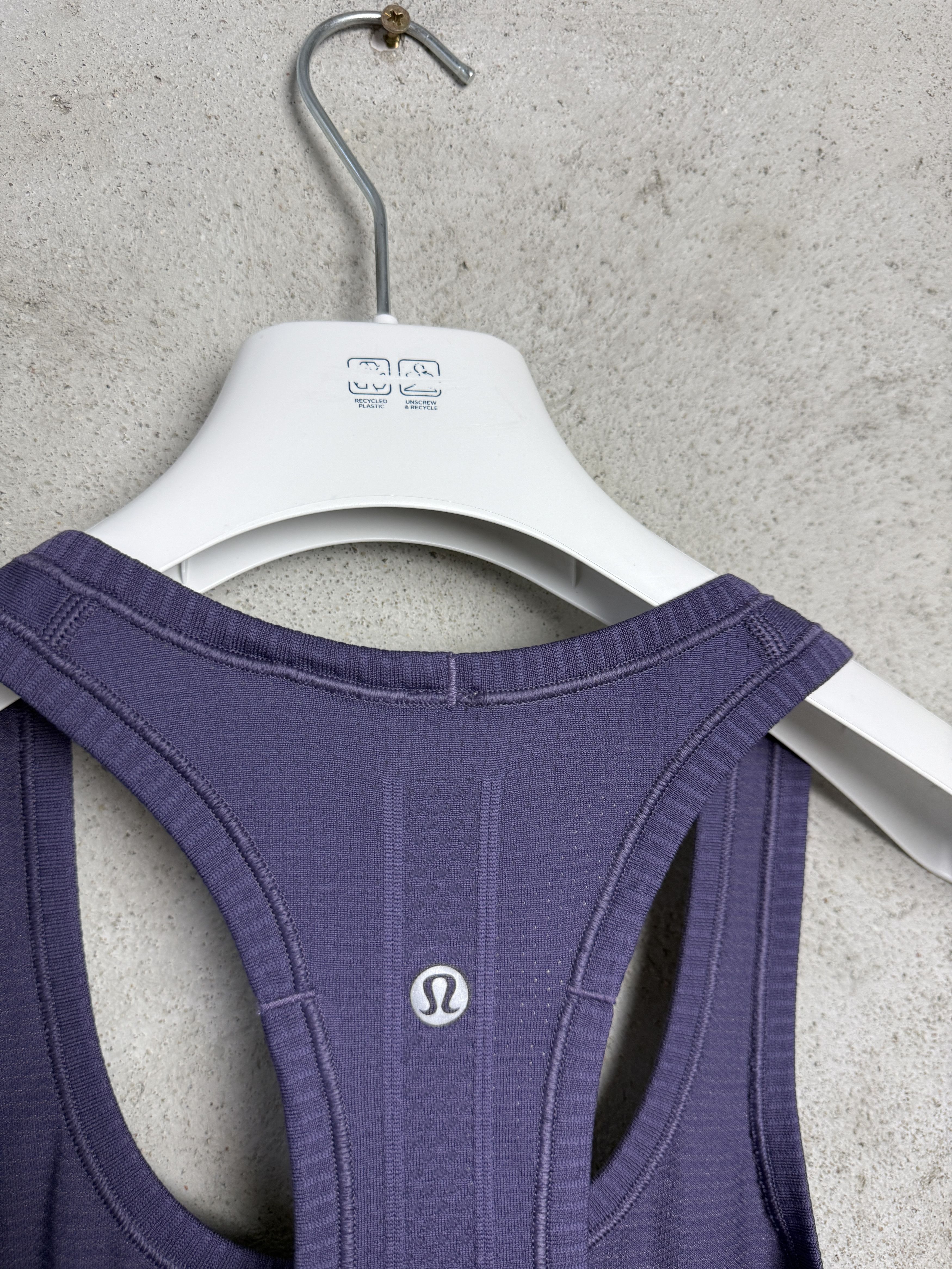 Lululemon Lululemon tank top t-shirt tee sport gym pilates Size M / US 6-8 / IT 42-44 - 4 Thumbnail
