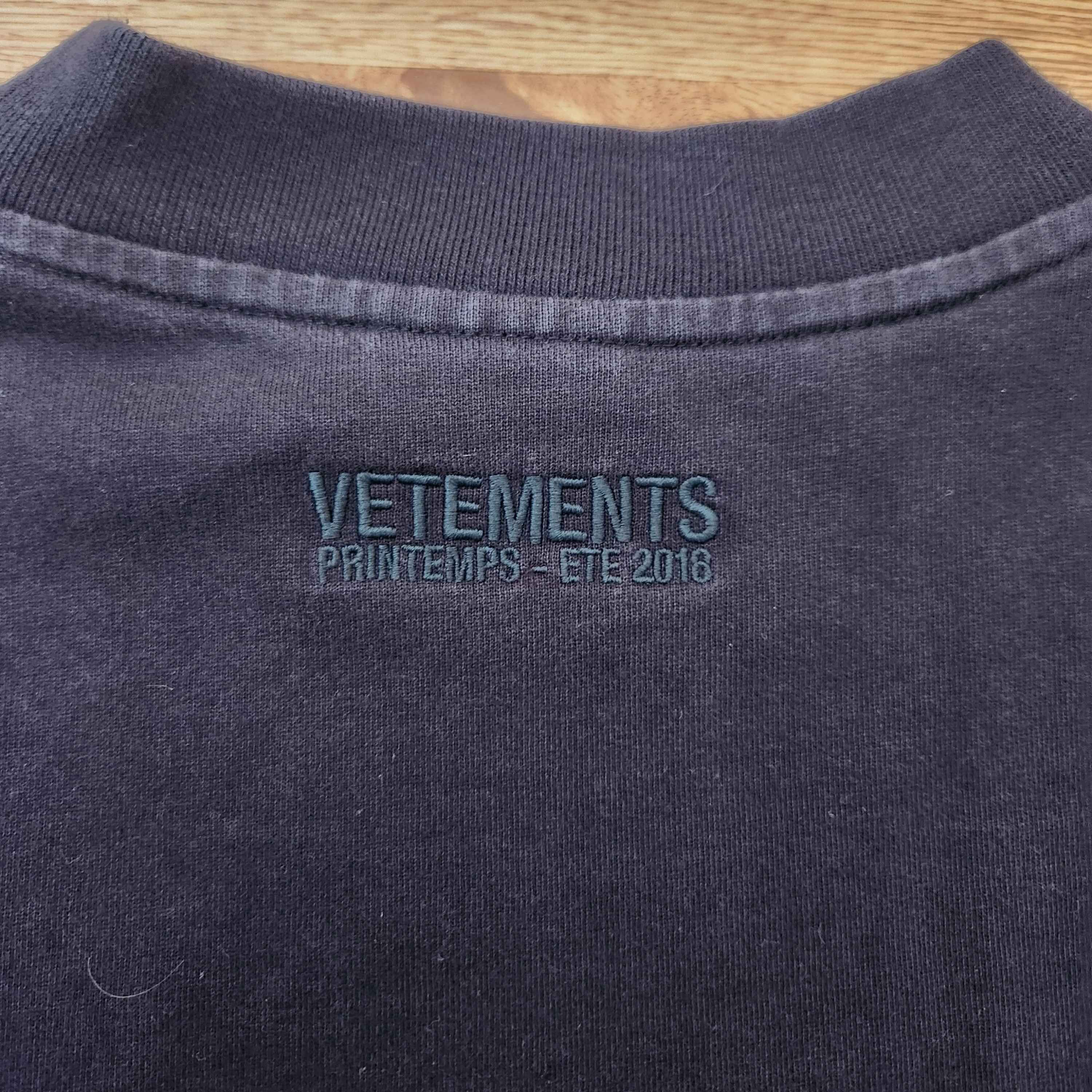 Umbro × Vetements Vetements x Umbro Long Sleeve Shirt Size US L / EU 52-54 / 3 - 3 Thumbnail