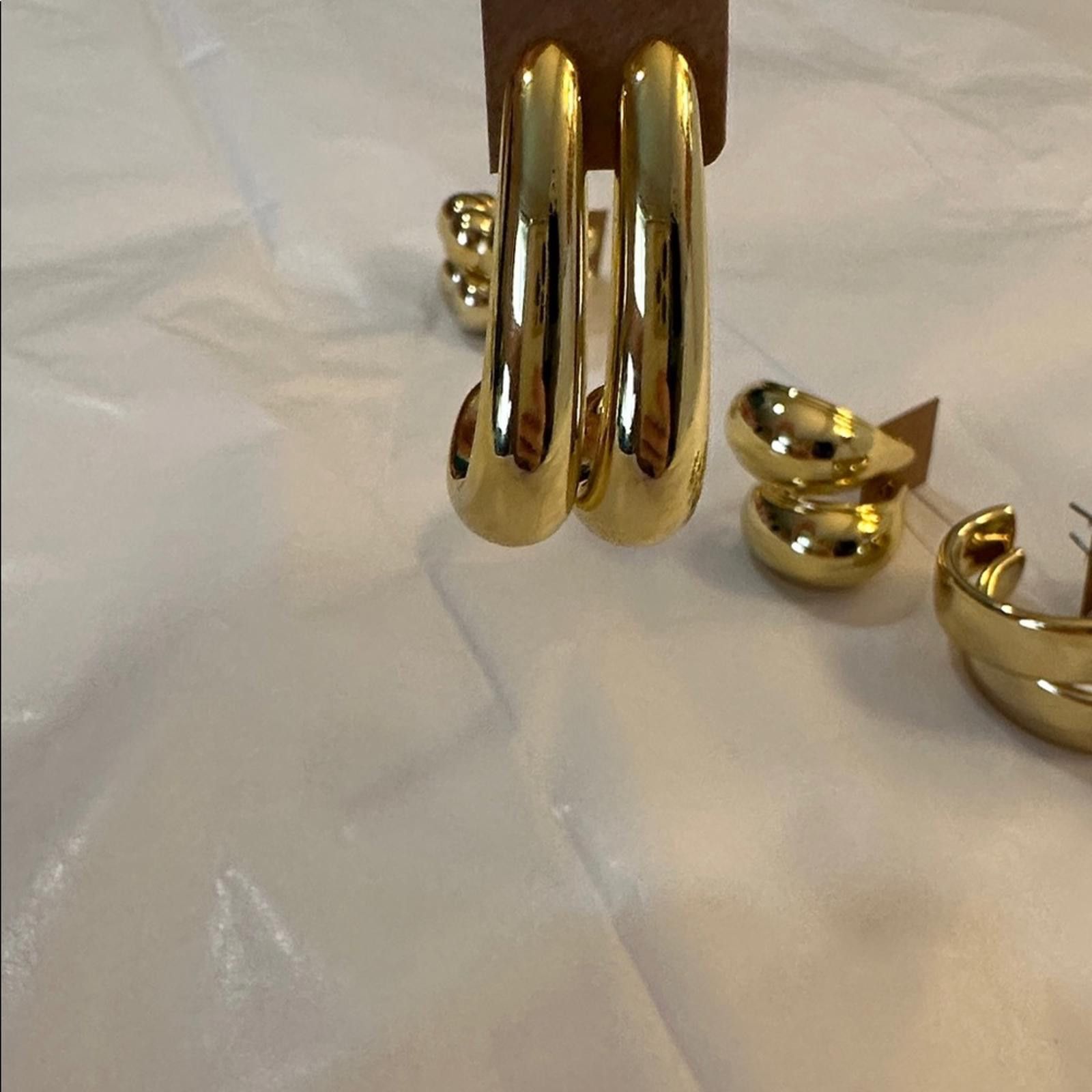Other Chic Gold-Tone Textured Fashion Hoop Earrings Set of 6 Size ONE SIZE - 3 Thumbnail