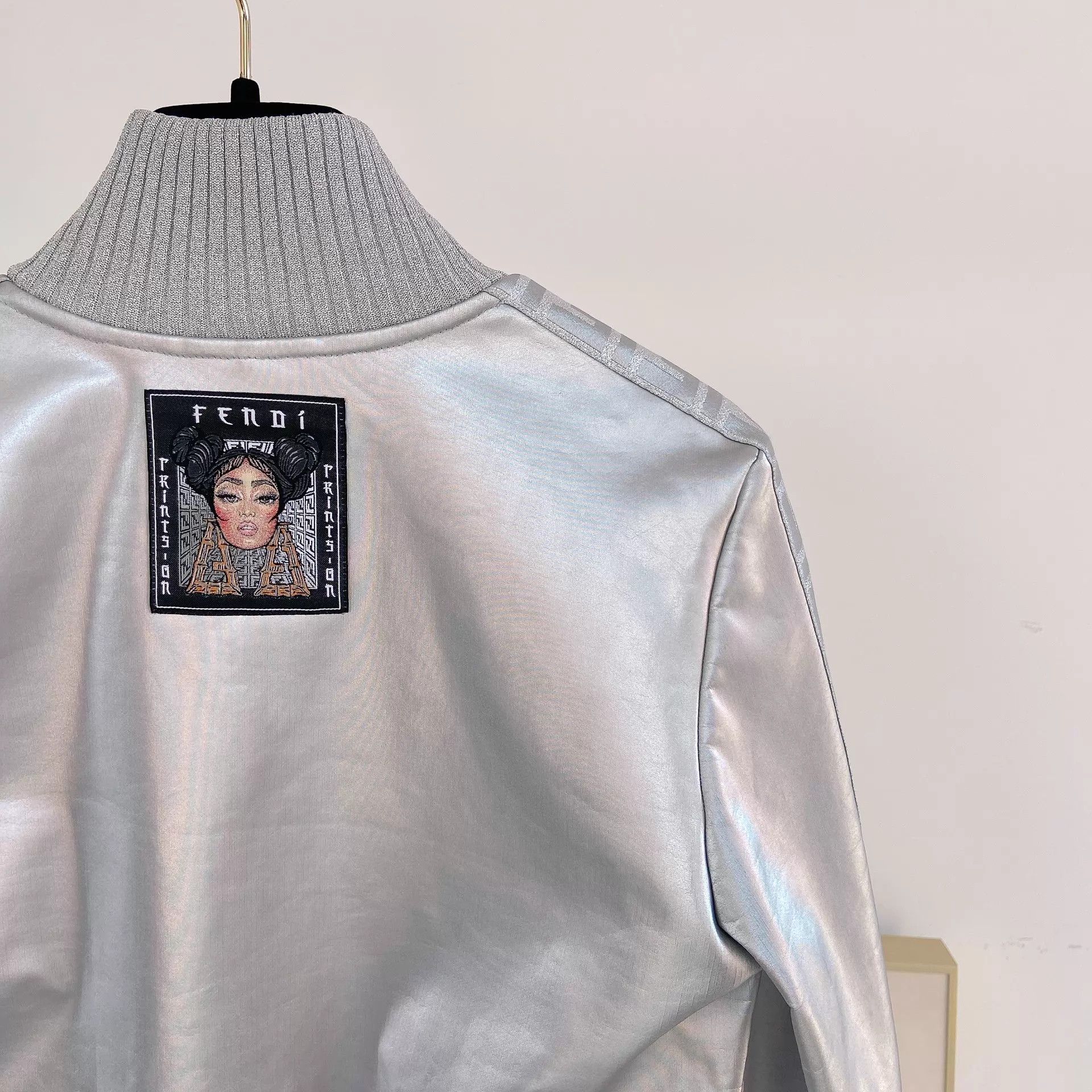 Fendi Fendi Silver Jacket 36 Size XS / US 0-2 / IT 36-38 - 5 Thumbnail