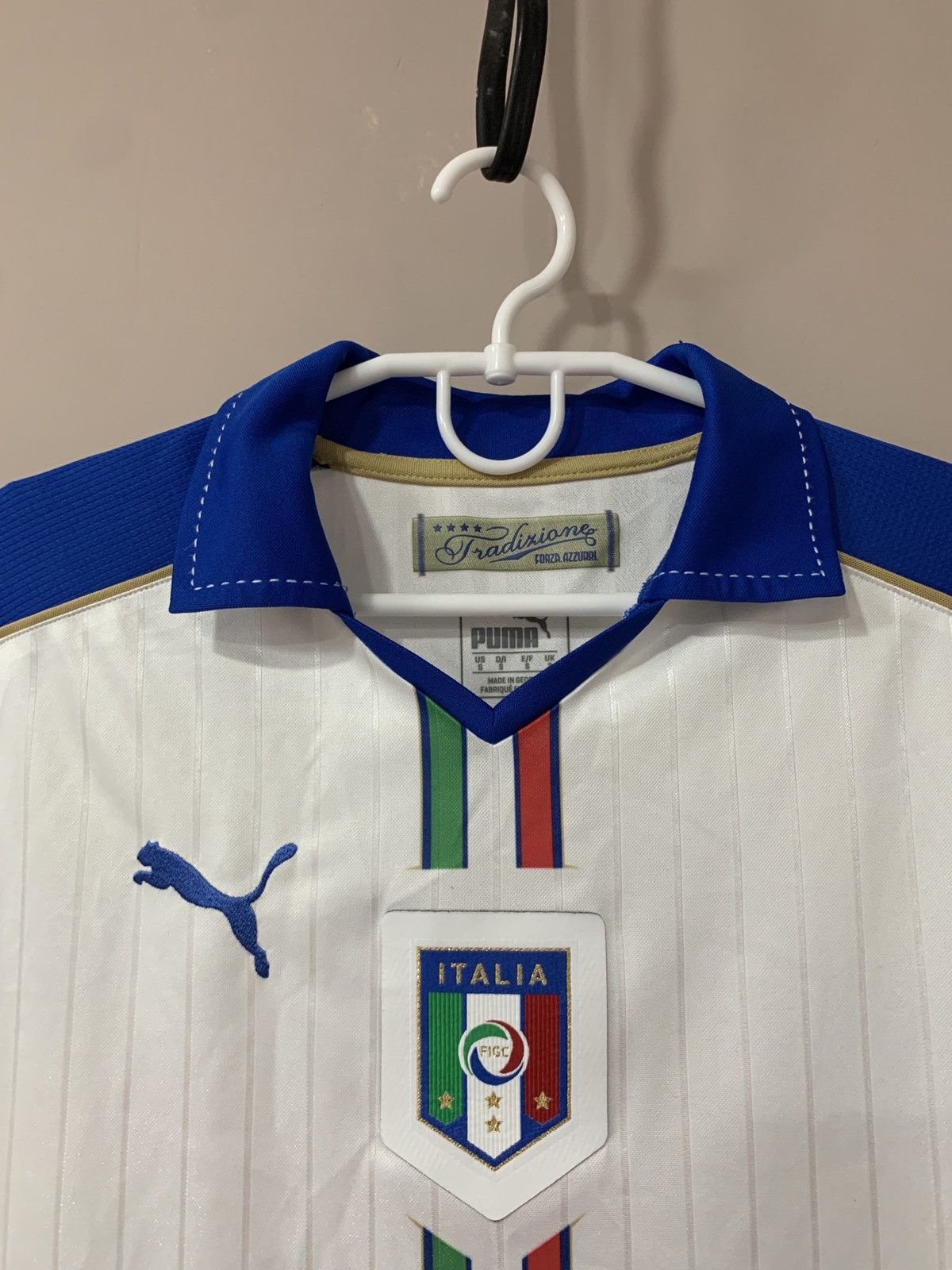 Puma Italy 2016 Home Football Shirt Puma Soccer Jersey Size S Size US S / EU 44-46 / 1 - 6 Thumbnail