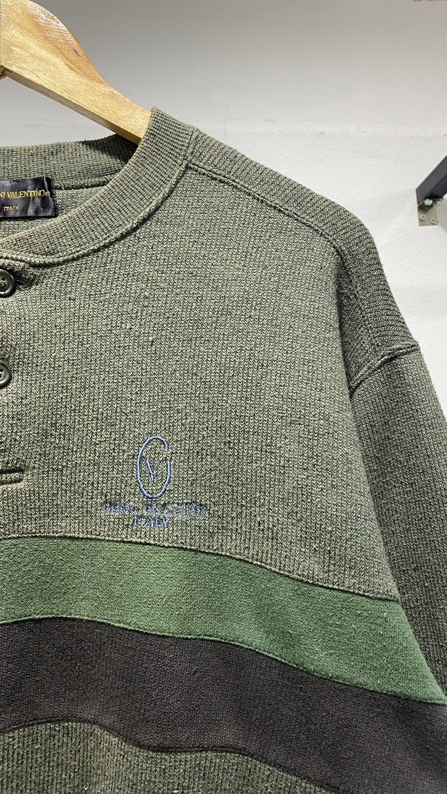 Vintage Gianni Valentino Knit Henley Collar Sweater 80s Size US M / EU 48-50 / 2 - 4 Thumbnail