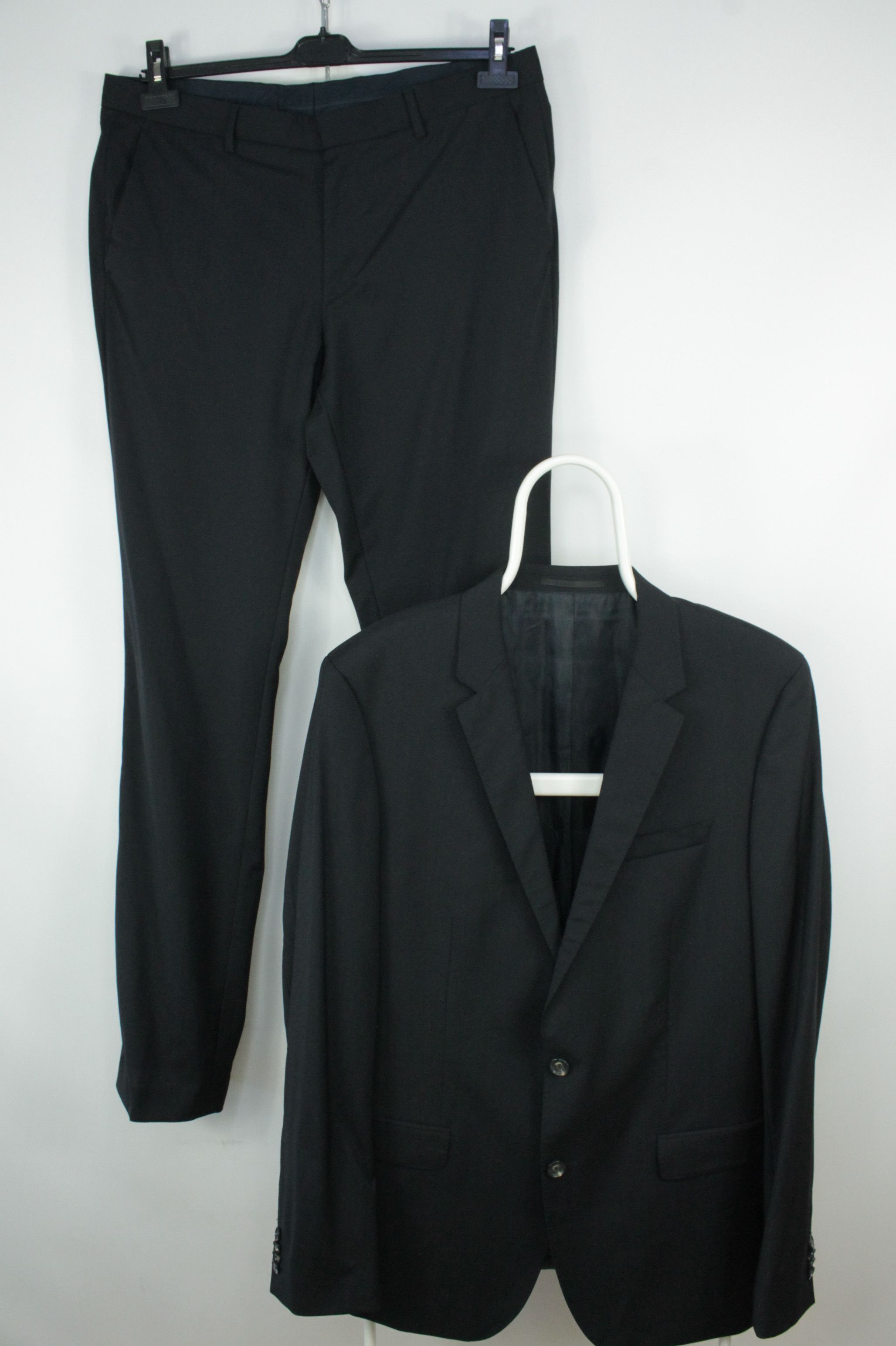 Hugo Boss Hugo Boss Huge/Genius Slim Fit Black Wool Suit Men's Size 44L - 1 Thumbnail