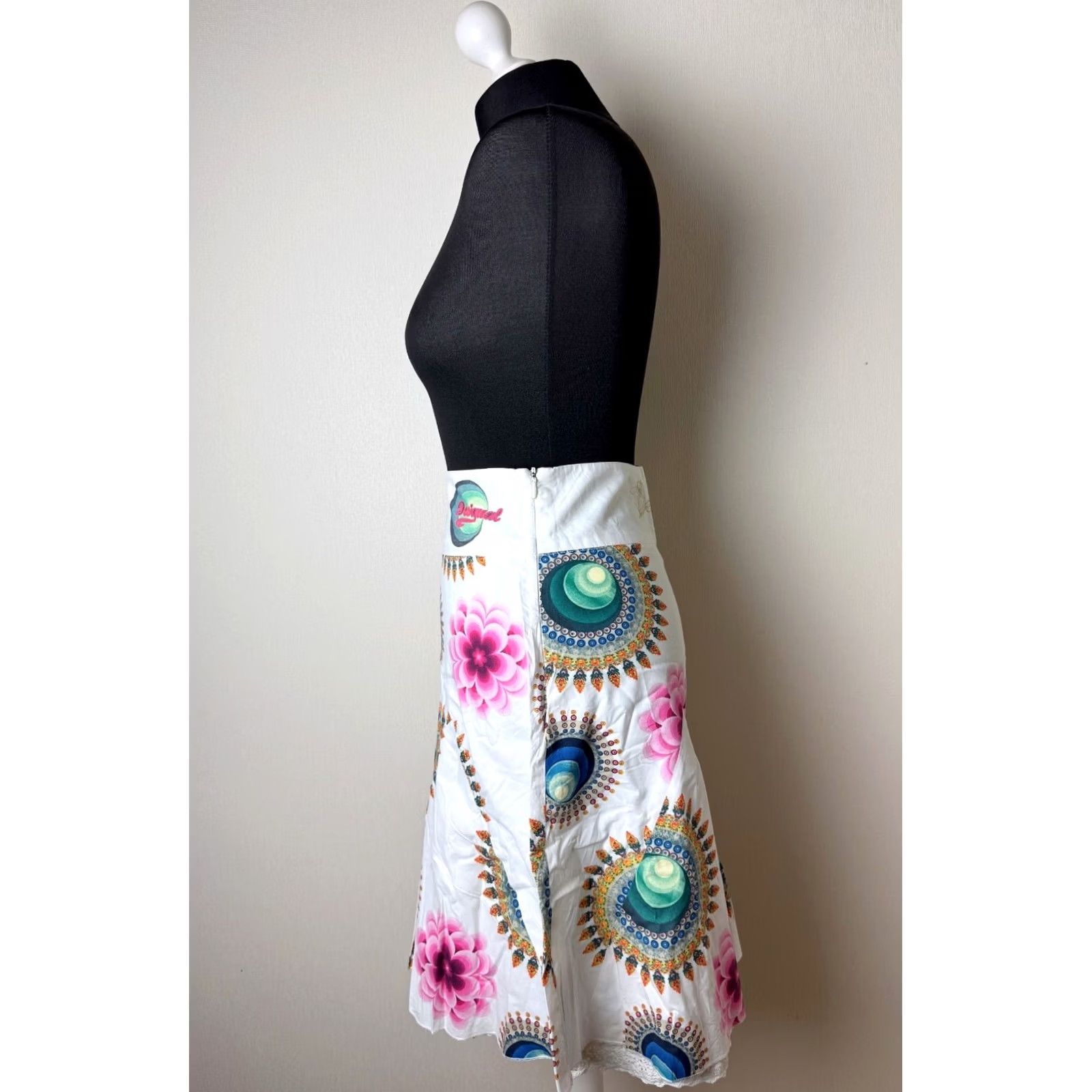 Desigual Desigual Skirt Womens Size 34 Knee Length Cotton Multicoloured 34 Desigual Skirt Womens Size 34 Knee Length Cotton Multicoloured Size 24" / US 00 / IT 34 - 6 Thumbnail