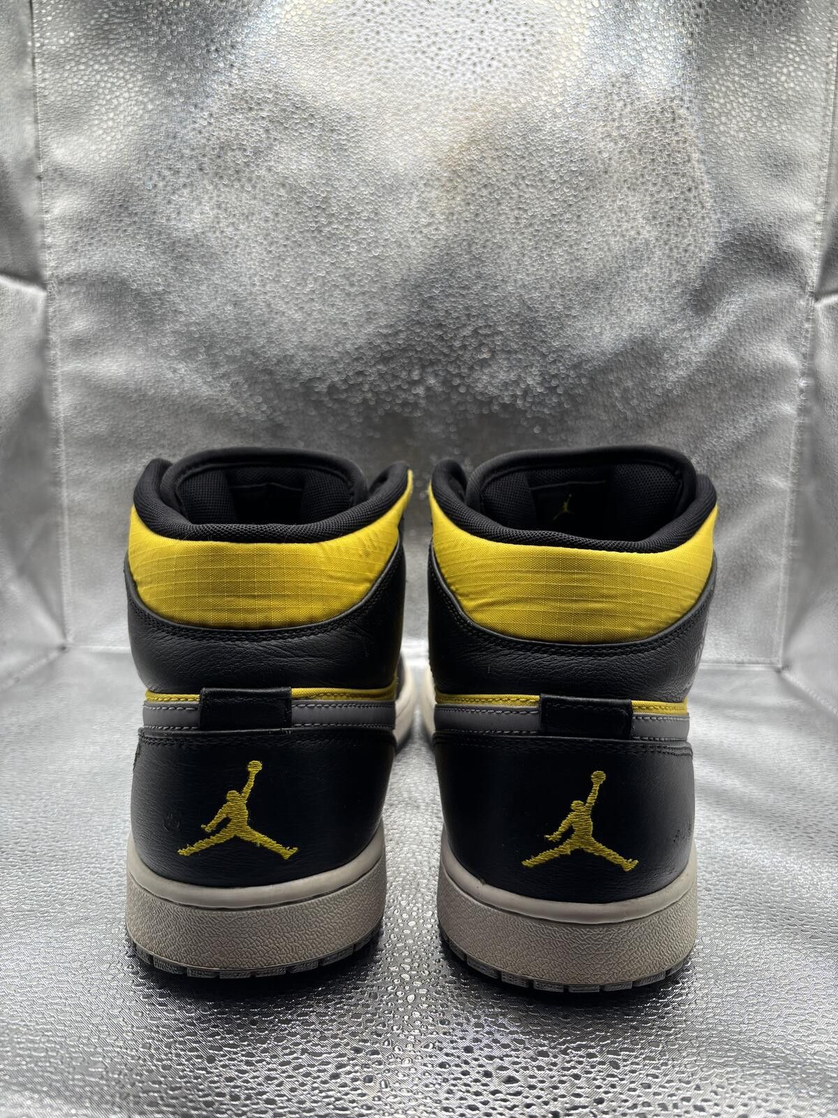 Jordan Brand Air Jordan 1 mid black speed yellow Size US 11.5 / EU 44-45 - 4 Thumbnail