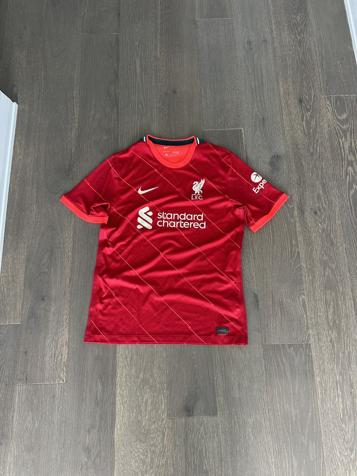 Nike Men’s Liverpool Jersey Size US M / EU 48-50 / 2 - 1 Thumbnail