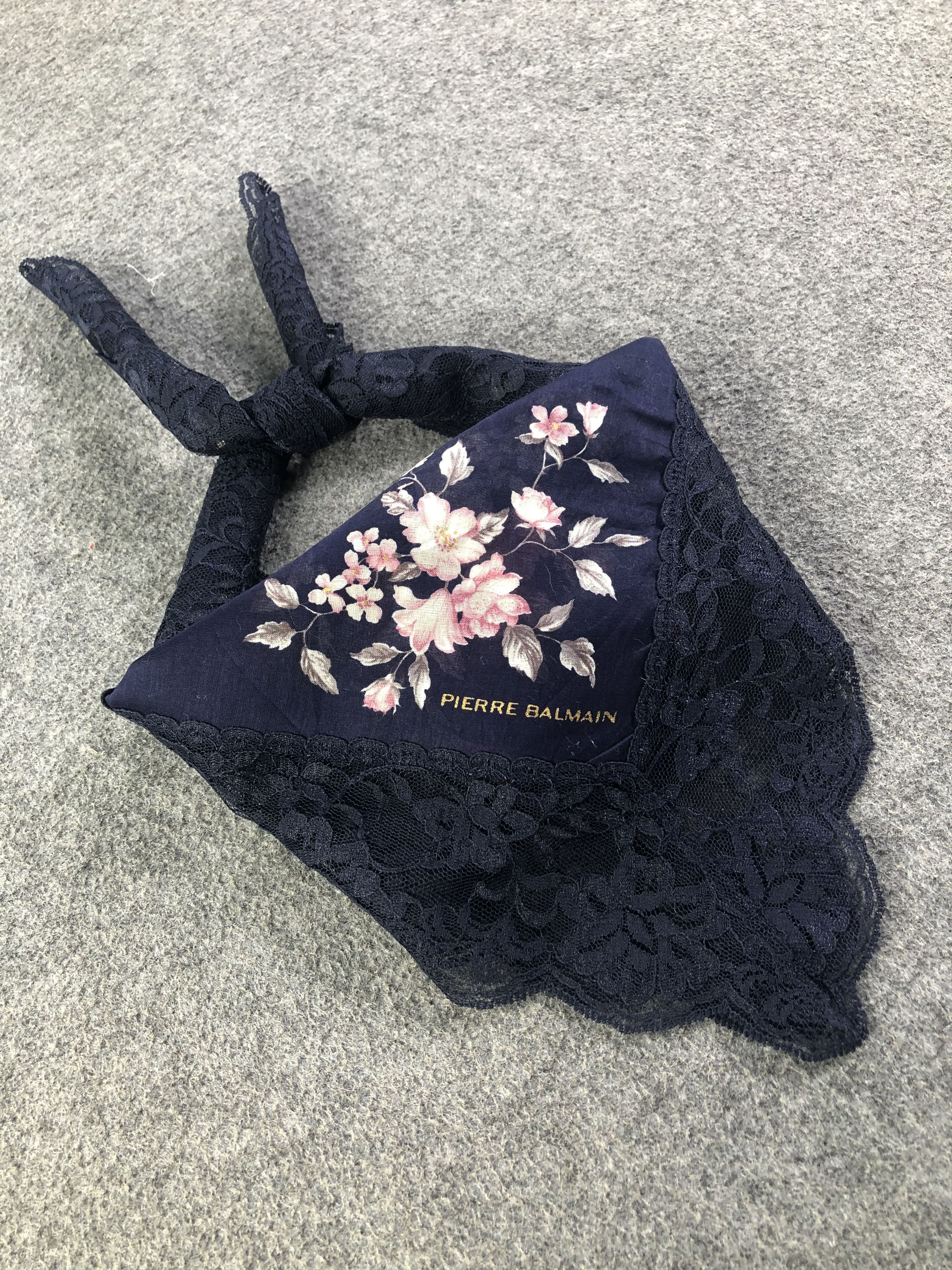 Pierre Balmain × Vintage Pierre Balmain Handkerchief / Bandana / Neckerchief Size ONE SIZE - 1 Thumbnail