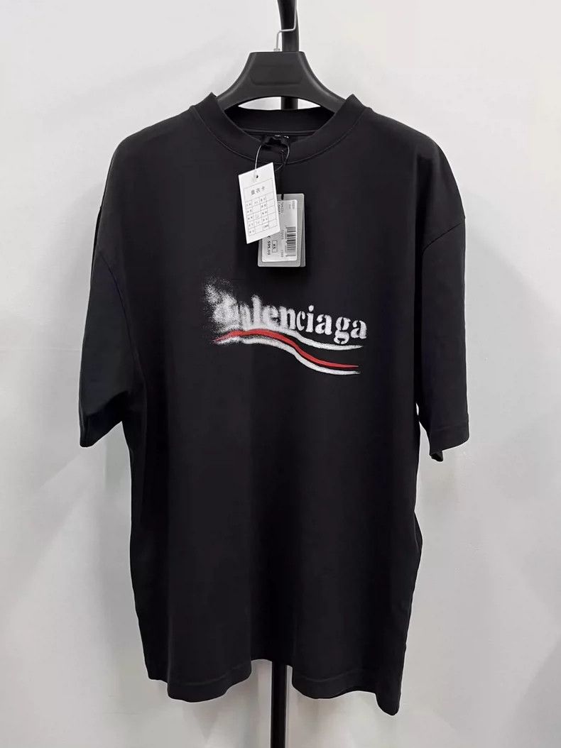 Balenciaga Balenciaga Monogrammed crewneck pullover short sleeve T-sh Size US XS / EU 42 / 0 - 1 Thumbnail