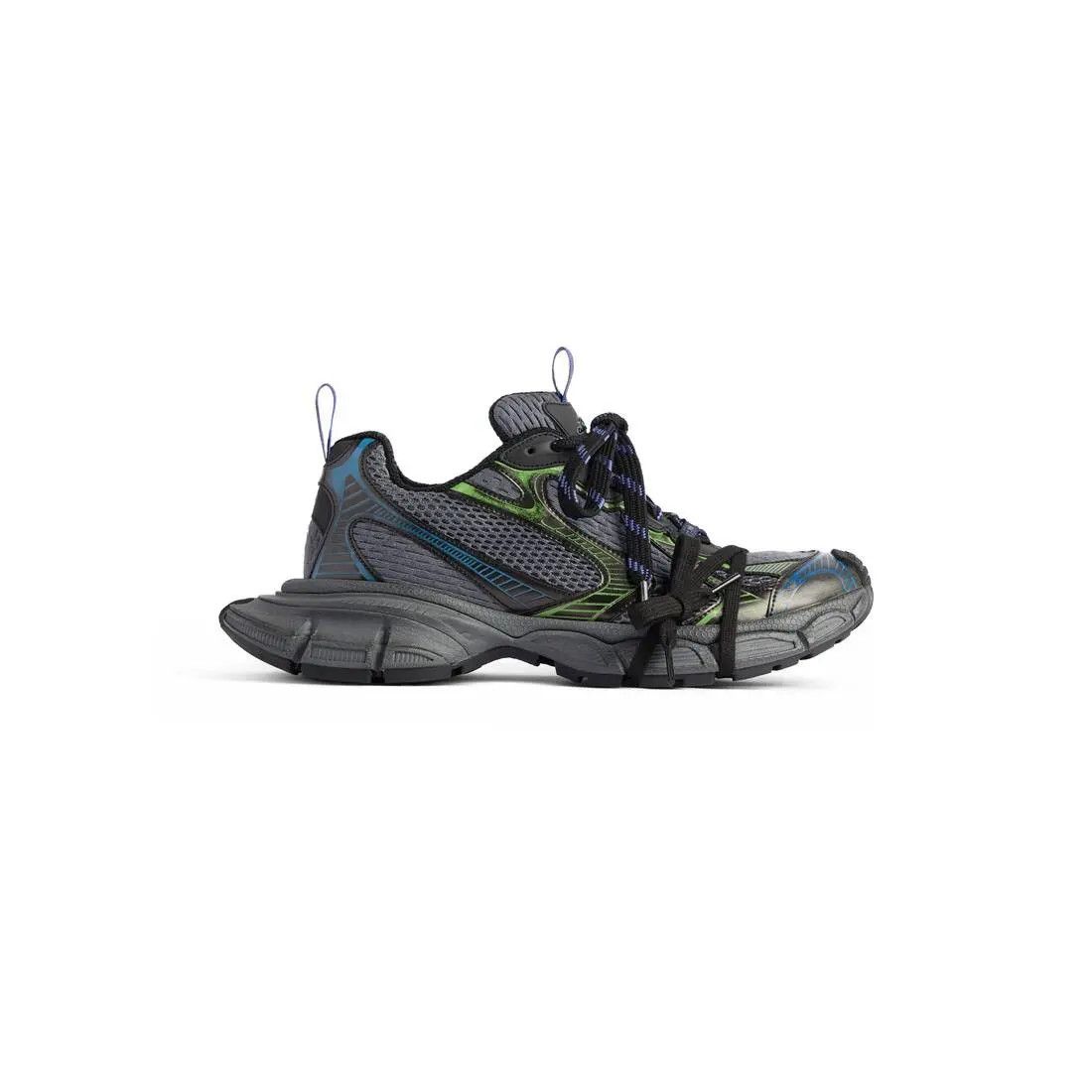 o1tr1nto1125 3XL Sneakers in Multicolor
