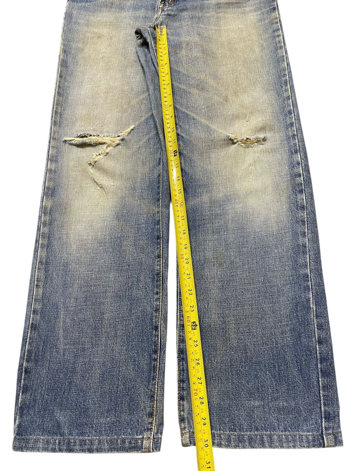 In The Attic Vintage Japanese Brand Mud Wash Faded Distress Loose Jeans Size US 33 - 13 Thumbnail