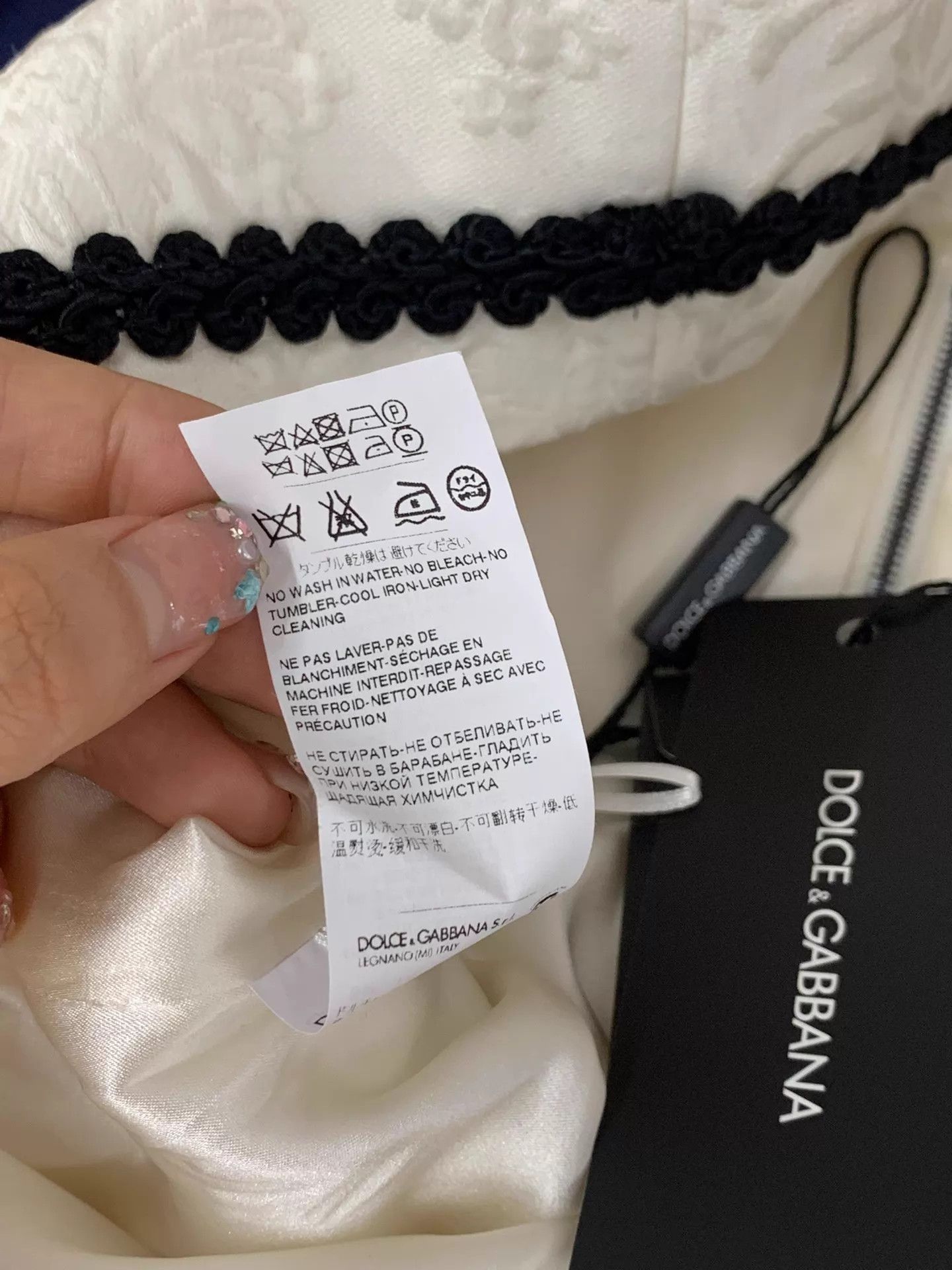 Dolce & Gabbana Dolce&Gabbana Black & White Embossed Skirt 42 New Size 28" / US 6 / IT 42 - 6 Thumbnail