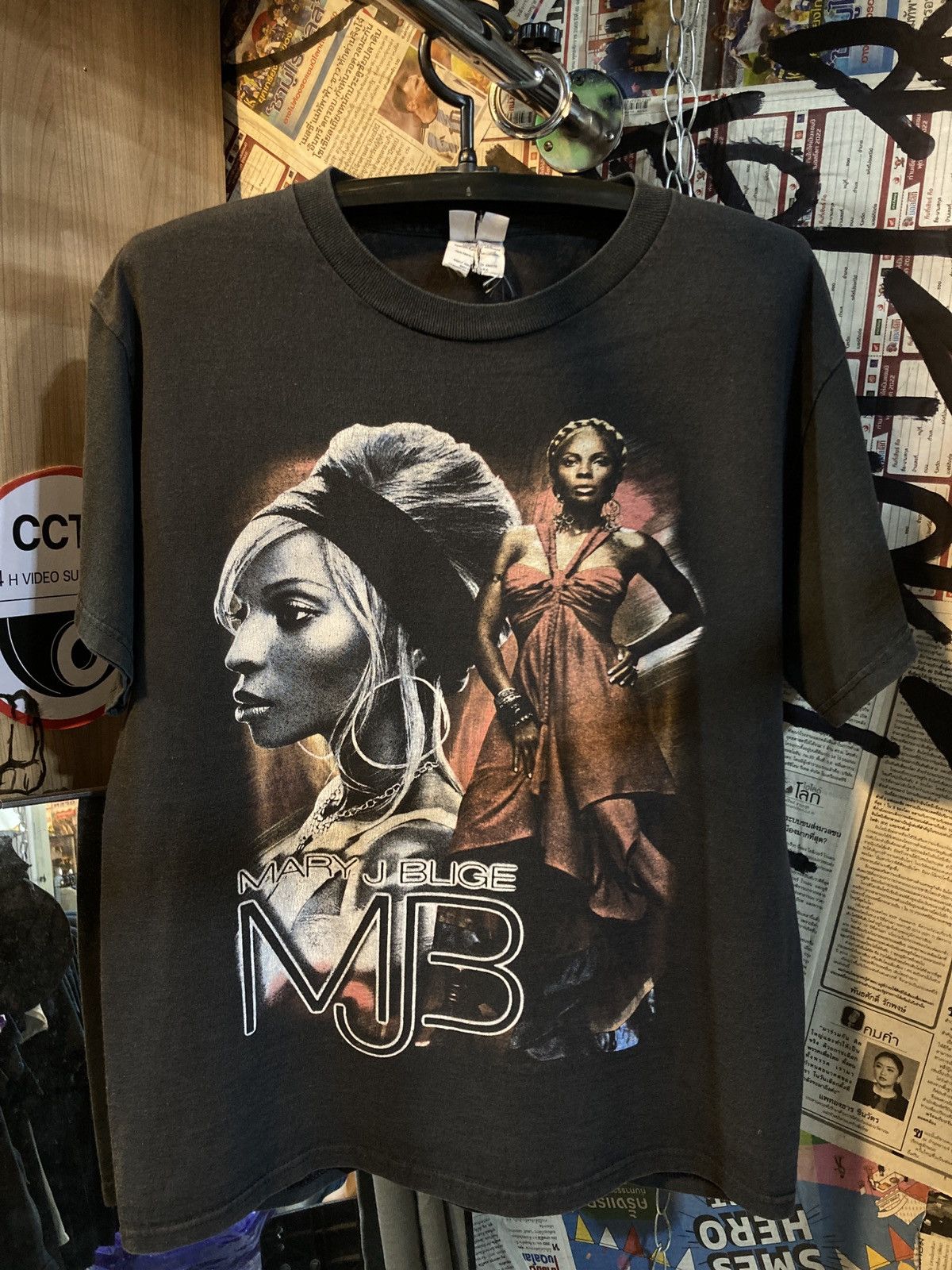 2006’s Mary J Blige Tour rap tee