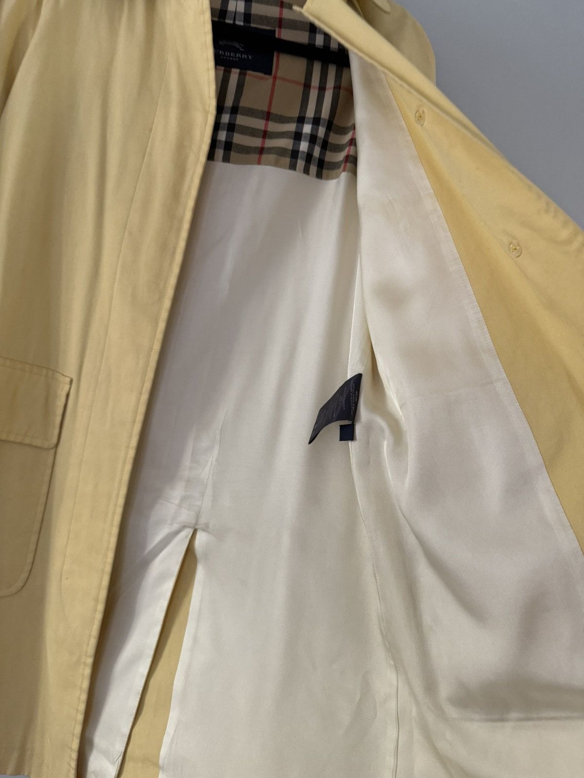 Burberry Burberry Trench Coat Size XS Size XS / US 0-2 / IT 36-38 - 5 Thumbnail
