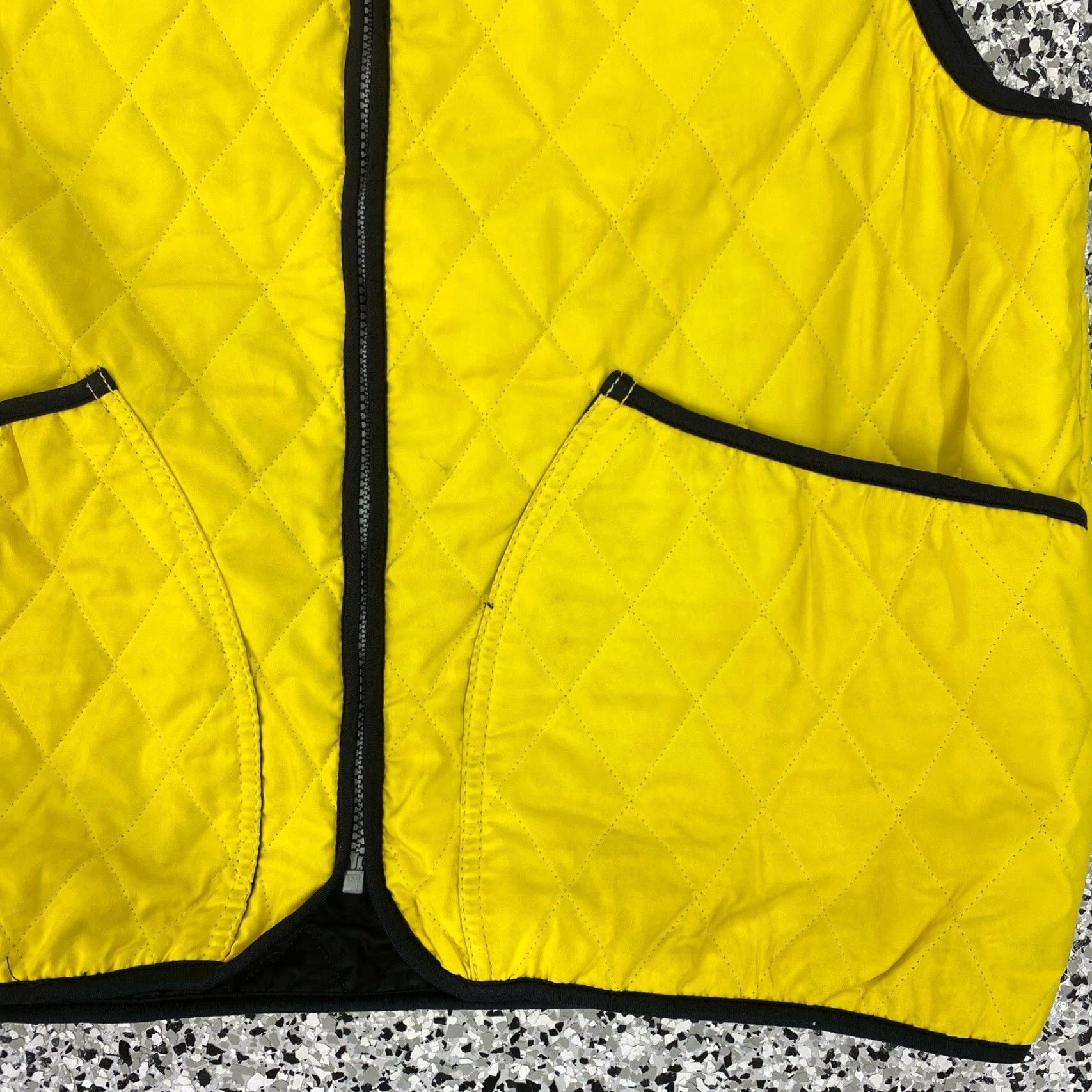 Vintage **VINTAGE DESCENTE YELLOW SNOW JACKET Women's 10** User: Vintage Descente Yellow Snow Jacket Women's Size 10 Size L / US 10 / IT 46 - 2 Thumbnail