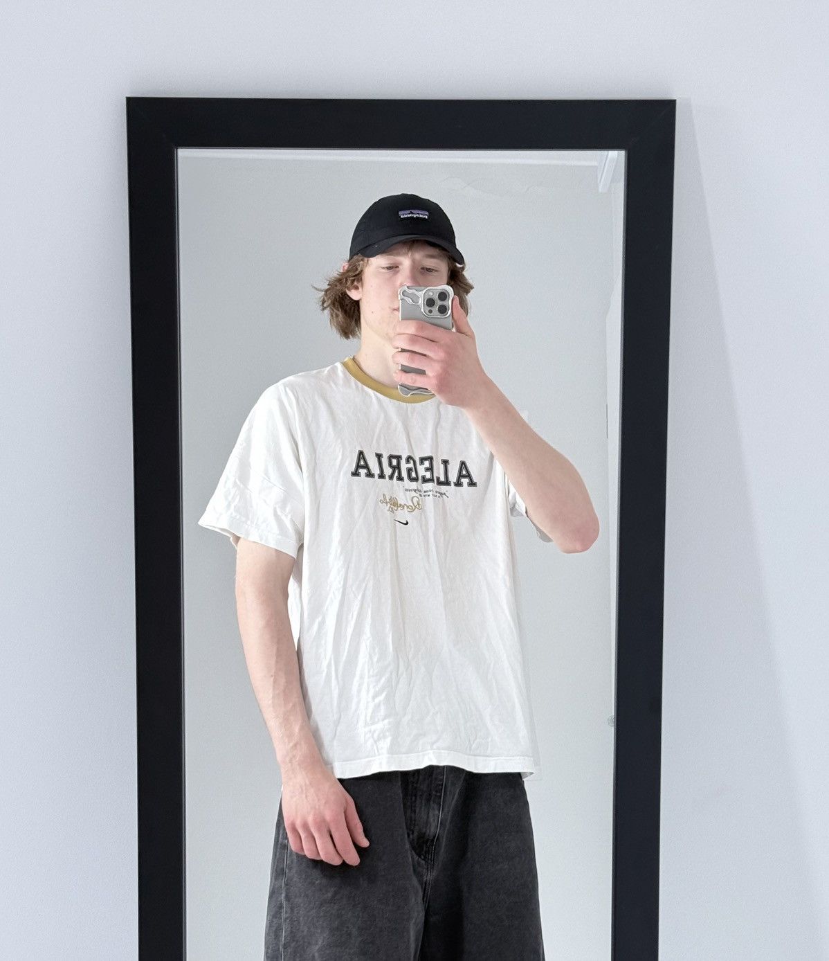 Nike Vintage Nike Y2K avantgarde streetwear oversize T-shirt Size US XL / EU 56 / 4 - 2 Thumbnail