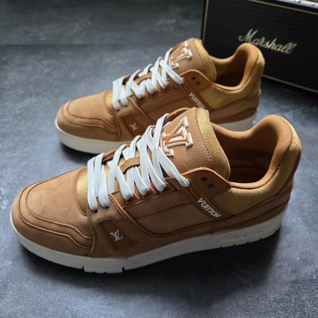 Louis Vuitton louis vuitton lv trainer in brown suede Size US 8.5 / EU 41-42 - 1 Thumbnail