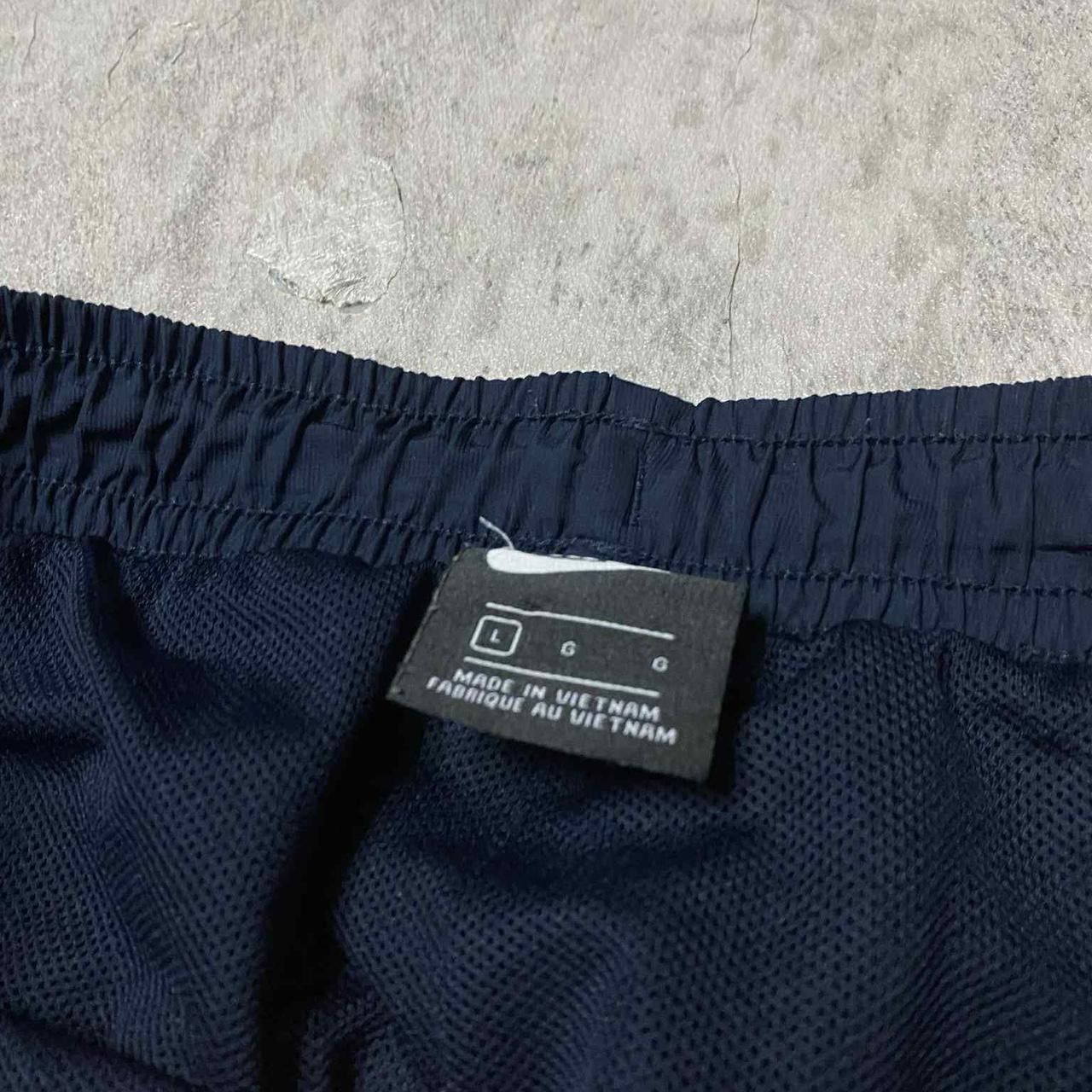 Nike Navy Nike tracksuit bottoms #nike #tracksuit Size US 34 / EU 50 - 2 Thumbnail