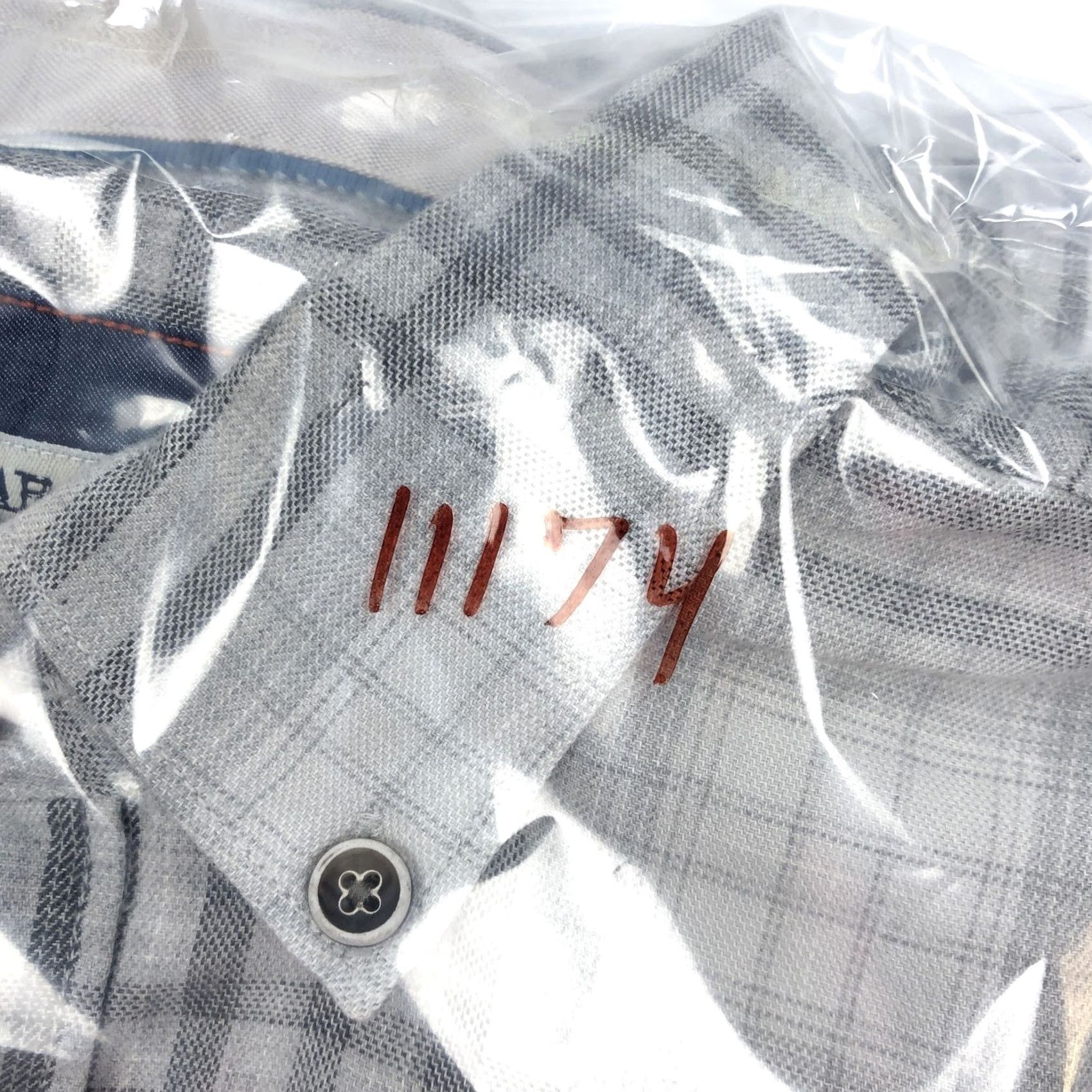 Vintage 32 Bar Blues Shirt Button-Down Gray White Plaid Long Sleeve Cotton Blend M Mens Size US M / EU 48-50 / 2 - 7 Thumbnail