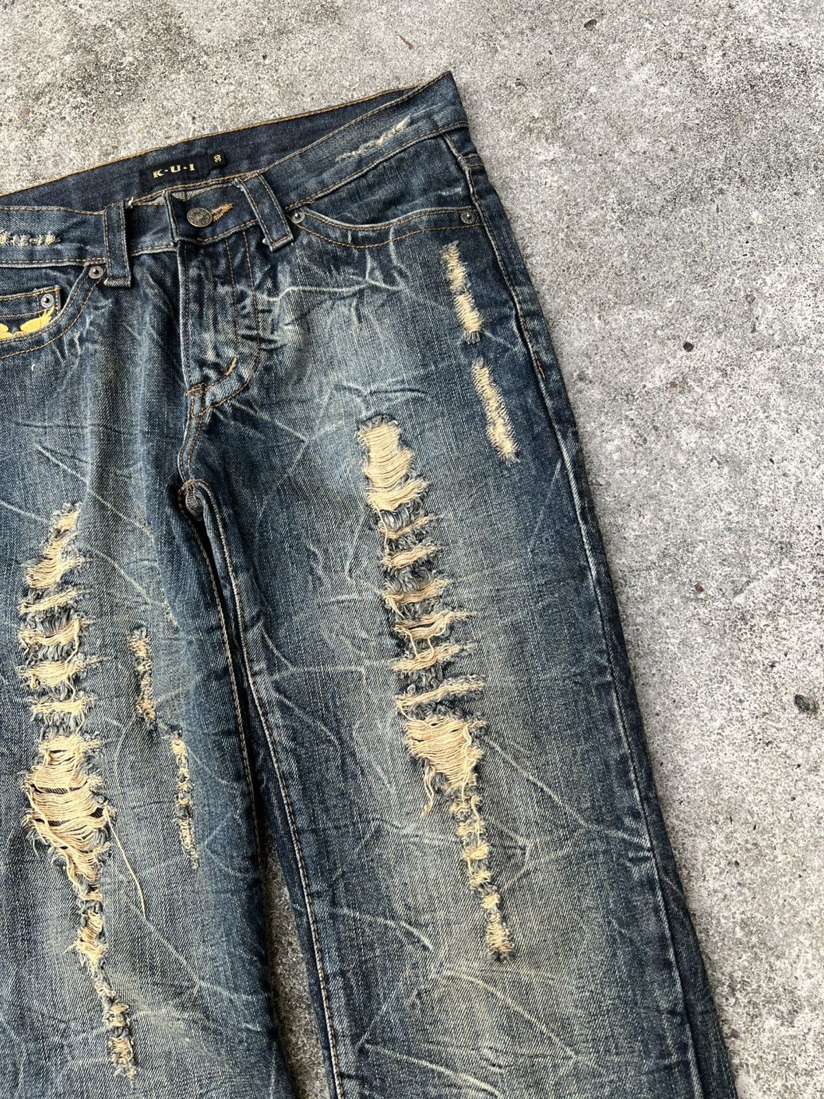 Vintage 💥Flare💥Japanese Brand Kui Distress Jeans Very Rare Size US 30 / EU 46 - 9 Thumbnail