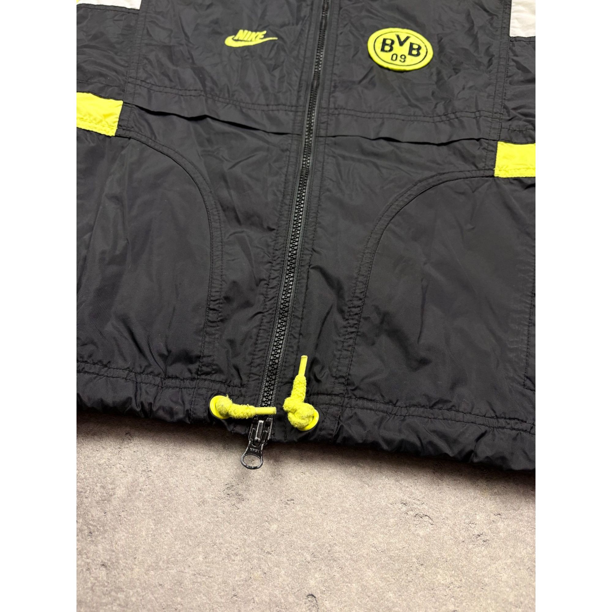 Nike Nike Borussia Dortmund BVB 09 Womens Vintage Windbreaker Jac Size XS / US 0-2 / IT 36-38 - 12 Thumbnail