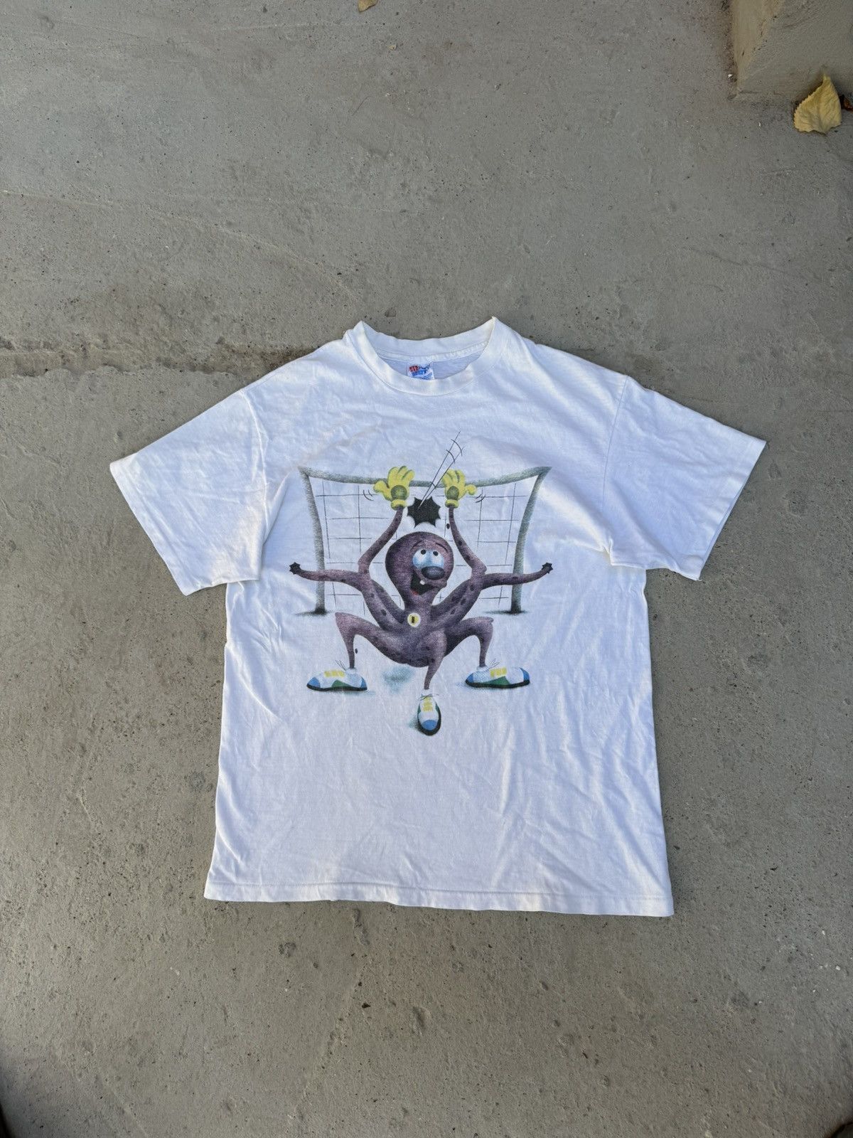 Band Tees VINTAGE OCTOPUS FOOTBALL TEE Size US XL / EU 56 / 4 - 1 Thumbnail
