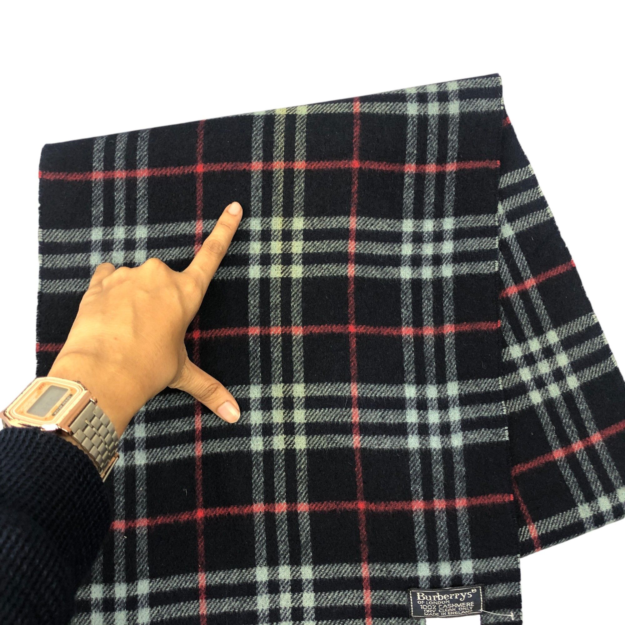 Burberry Vintage Burberry Scarf Muffler Wool Nova Check Scarves Size ONE SIZE - 8 Thumbnail