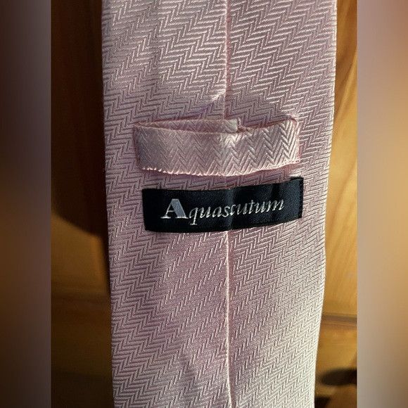 Aquascutum Aquascutum neck Tie Pink 100% Silk made in England Size ONE SIZE - 3 Thumbnail