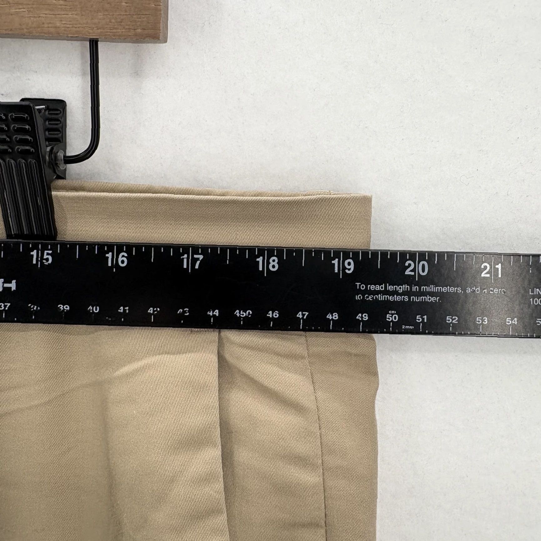 Banana Republic Banana Republic Pants Mens 36x30 Beige Core Temp Chino Slim Fit Stretch Casual Size US 36 / EU 52 - 7 Thumbnail
