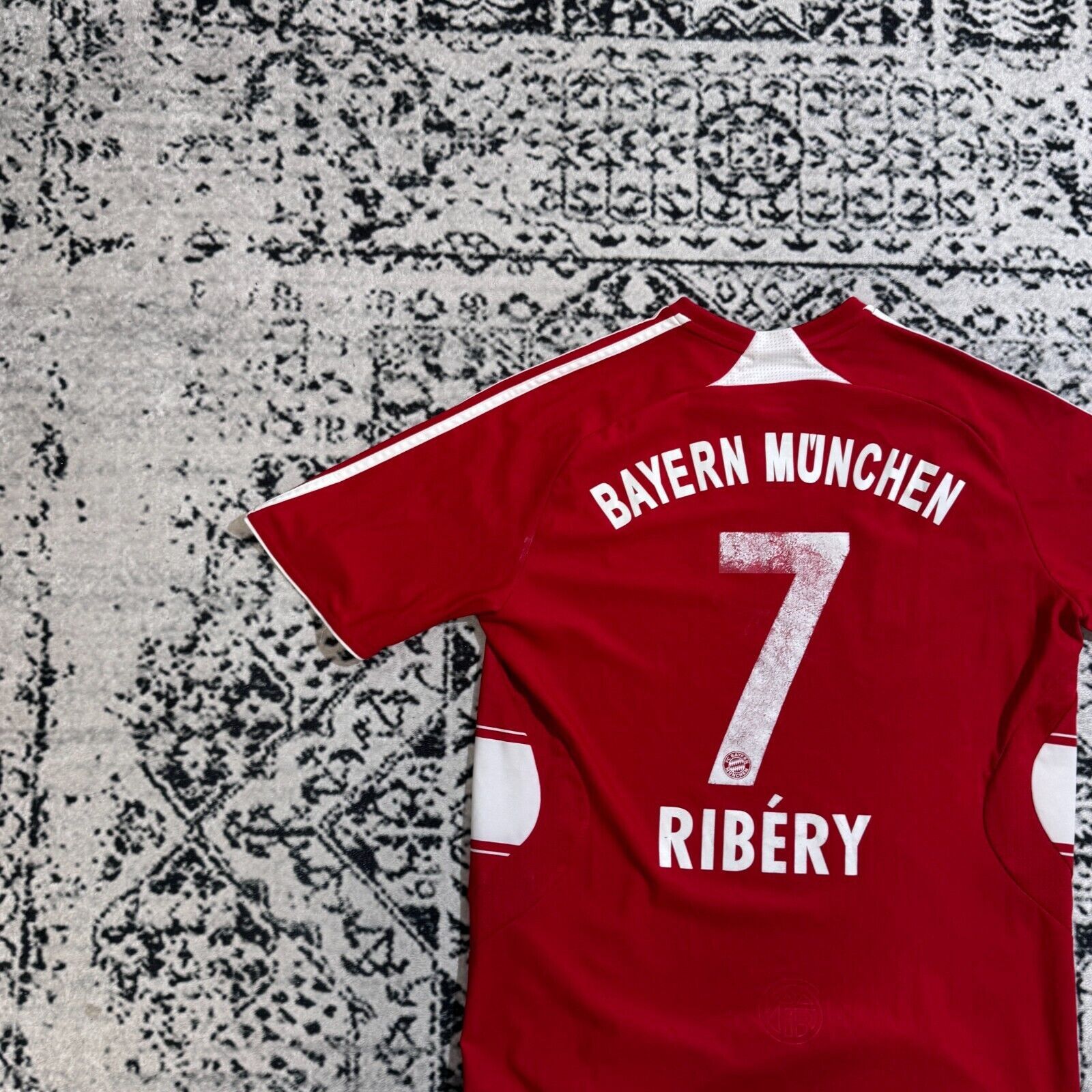 Adidas × Vintage Adidas Red White Polyester Jersey T-Shirt Size munchen Size US M / EU 48-50 / 2 - 3 Thumbnail
