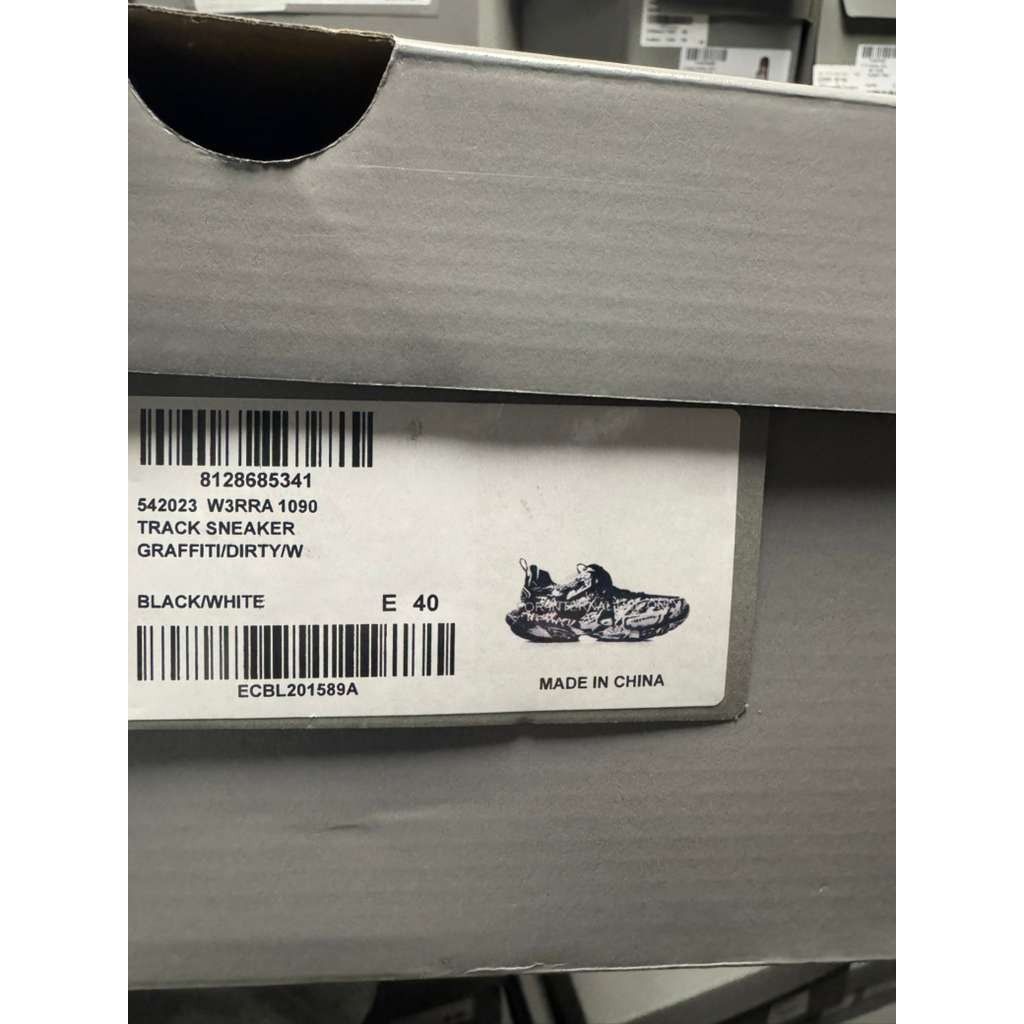 Balenciaga o1rshd1 Graffiti DirtyTrack Sneakers in Black/White Size US 7 / EU 40 - 12 Thumbnail