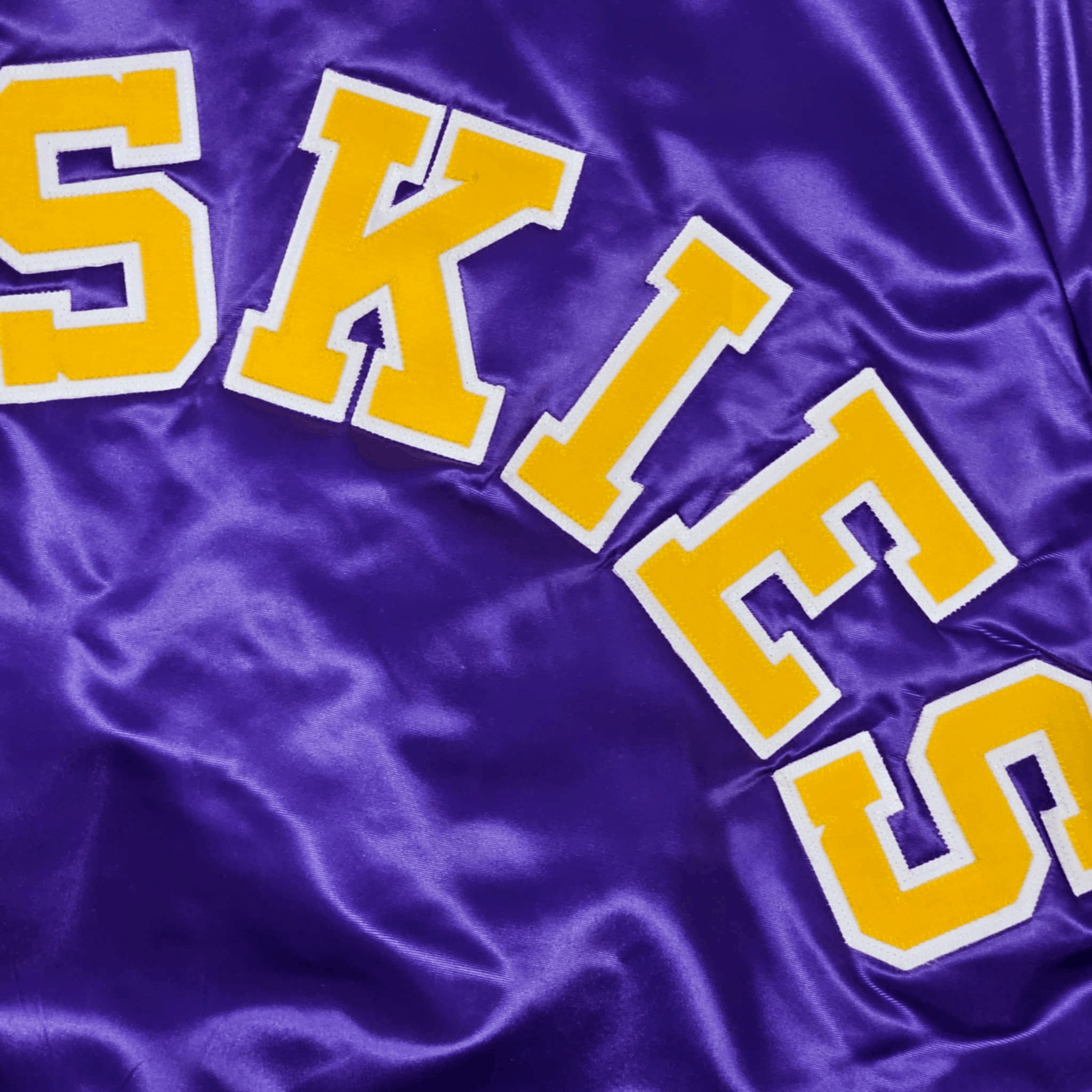 Chalk Line × Vintage Washington Huskies Vintage 80s Chalk Line Bomber Jacket Size US L / EU 52-54 / 3 - 7 Thumbnail