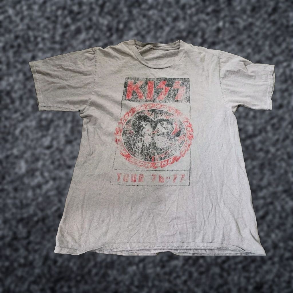 Vintage Kiss Band Tour T-Shirt Men's XL Gray Graphic Crew Neck Rock Concert 2000s Size US XL / EU 56 / 4 - 1 Thumbnail