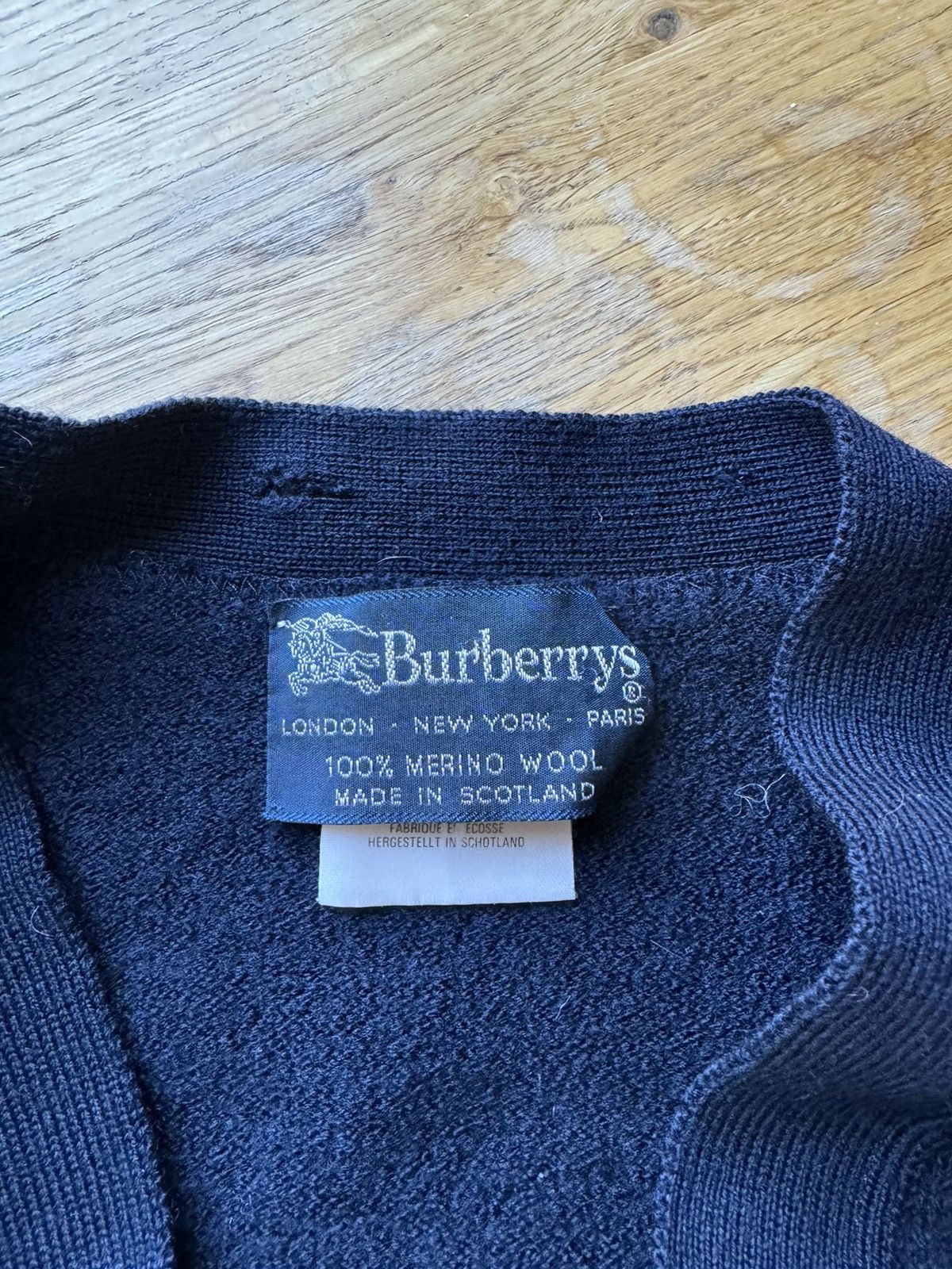 Burberry Vintage Burberry Cardigan 100% Merino Wool Size S / US 4 / IT 40 - 2 Thumbnail