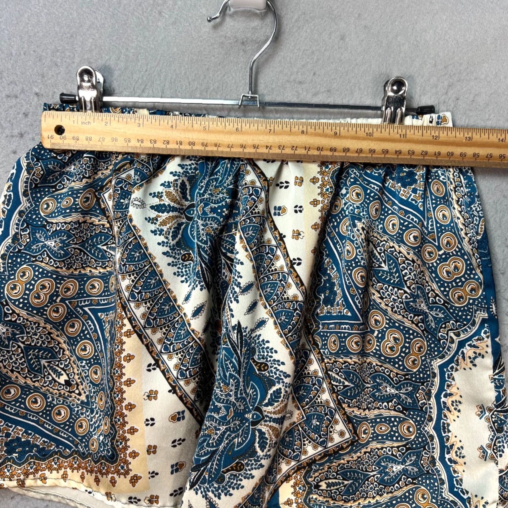 Cider Cider Womens High-Waist Bermuda Shorts Paisley Print Blue Summer M Light Weight Polyester Beige? Size 32" / US 10 / IT 46 - 4 Thumbnail
