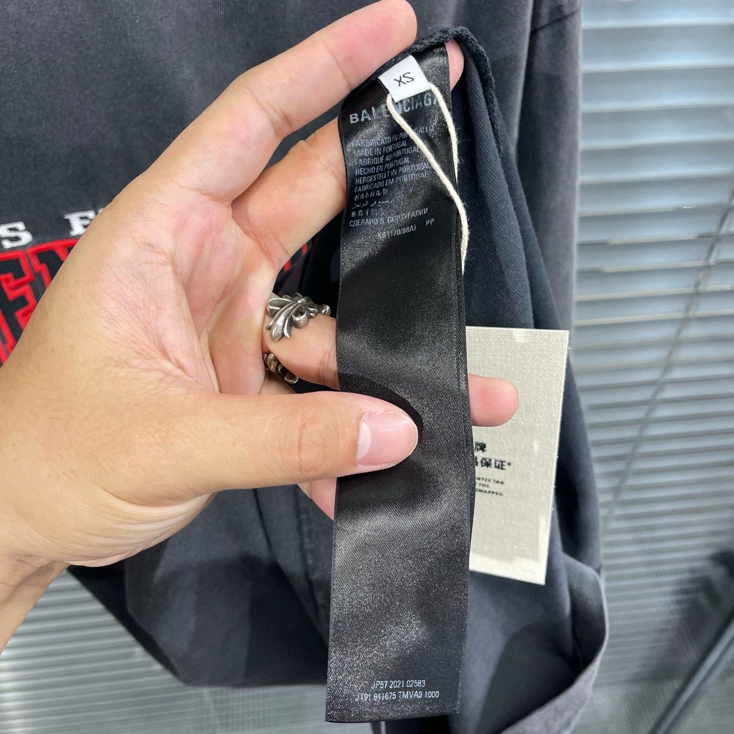 Balenciaga Balenciaga Batman Black Red Embroidered Vintage SS Tee Size US XS / EU 42 / 0 - 5 Thumbnail