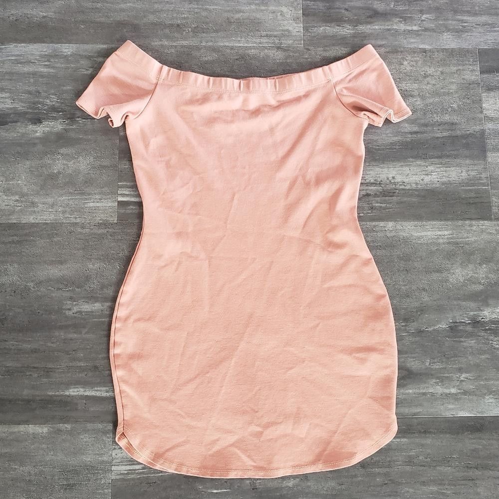 Designer Dust Pink Lovely Day Off Shoulder Mini Size L / US 10 / IT 46 - 1 Thumbnail