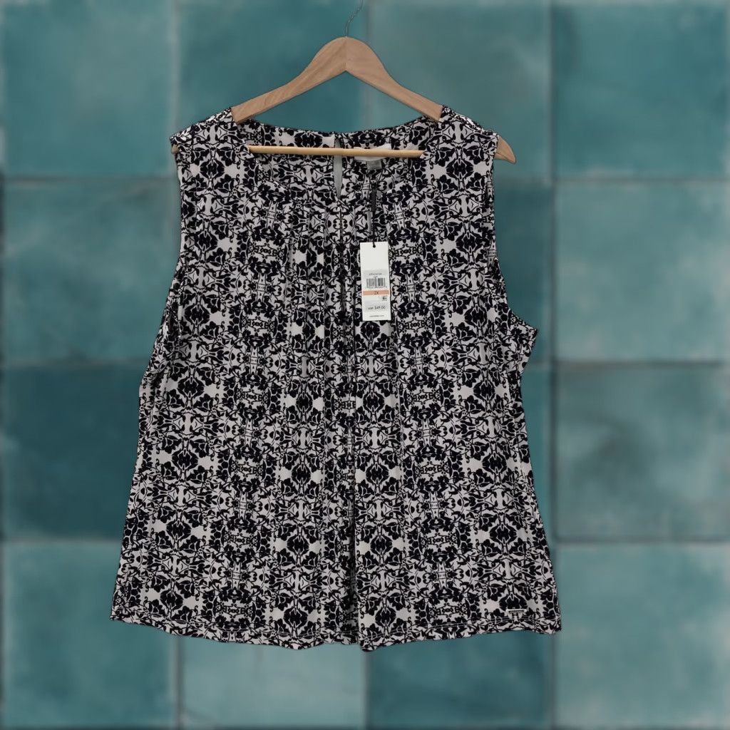 Calvin Klein VINTAGE? (No) Calvin Klein Blouse Womens 2X Black White Sleeveless Stretch Pleated Keyhole Top Size XXL / US 16-18 / IT 52-54 - 1 Thumbnail