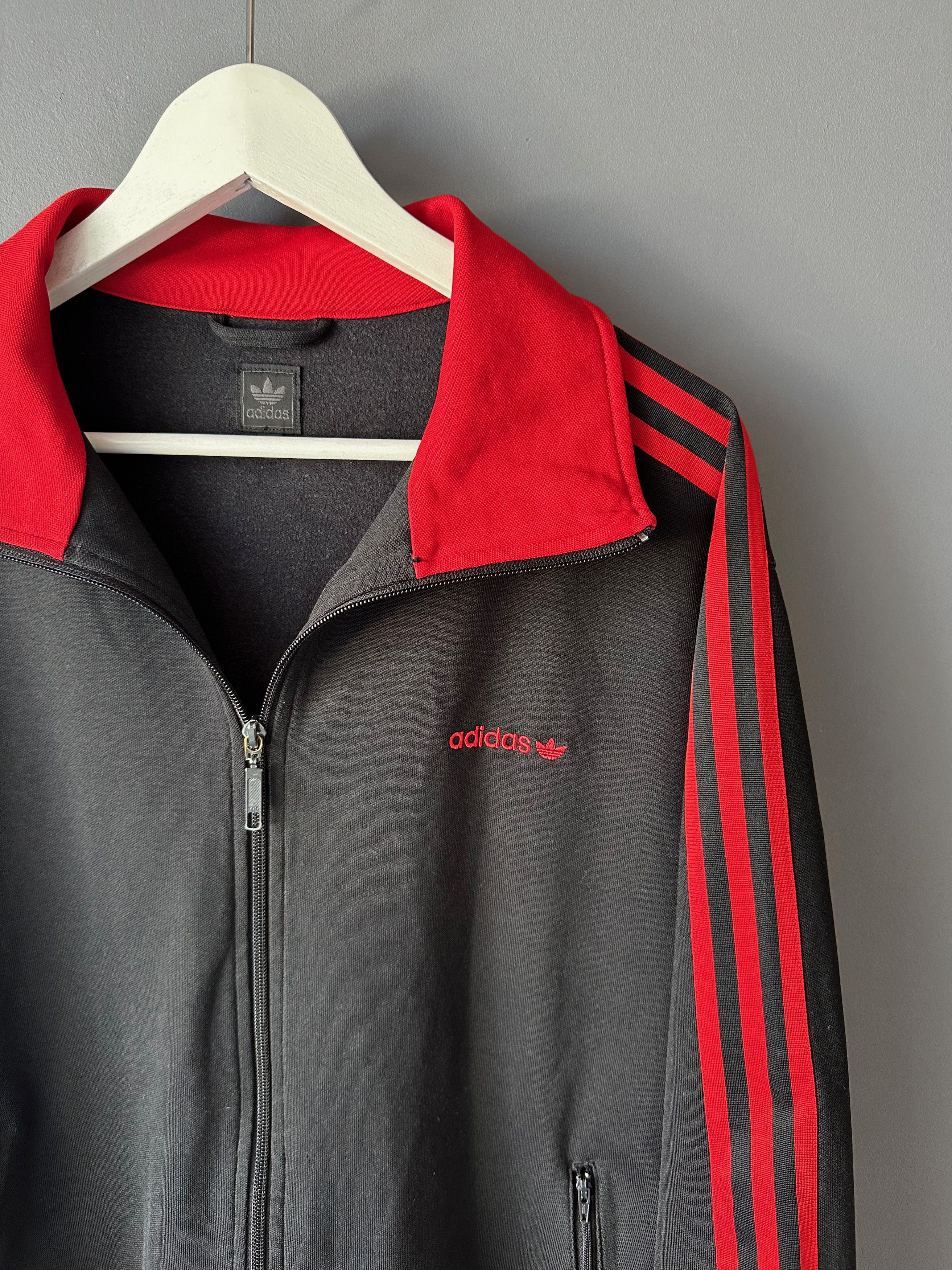 Adidas Adidas Vintage Athletic Track Top Jacket Large Black Red Size US L / EU 52-54 / 3 - 6 Thumbnail