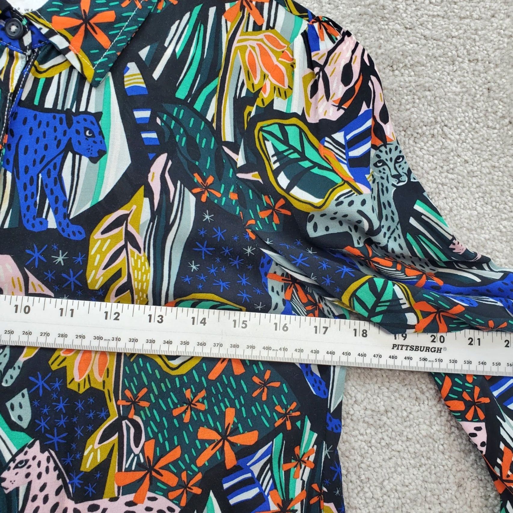 Anthropologie Anthropologie Margaret Jeane Leopard Jungle Print Viscose Button Up Blouse Sz 0 Size XS / US 0-2 / IT 36-38 - 7 Thumbnail