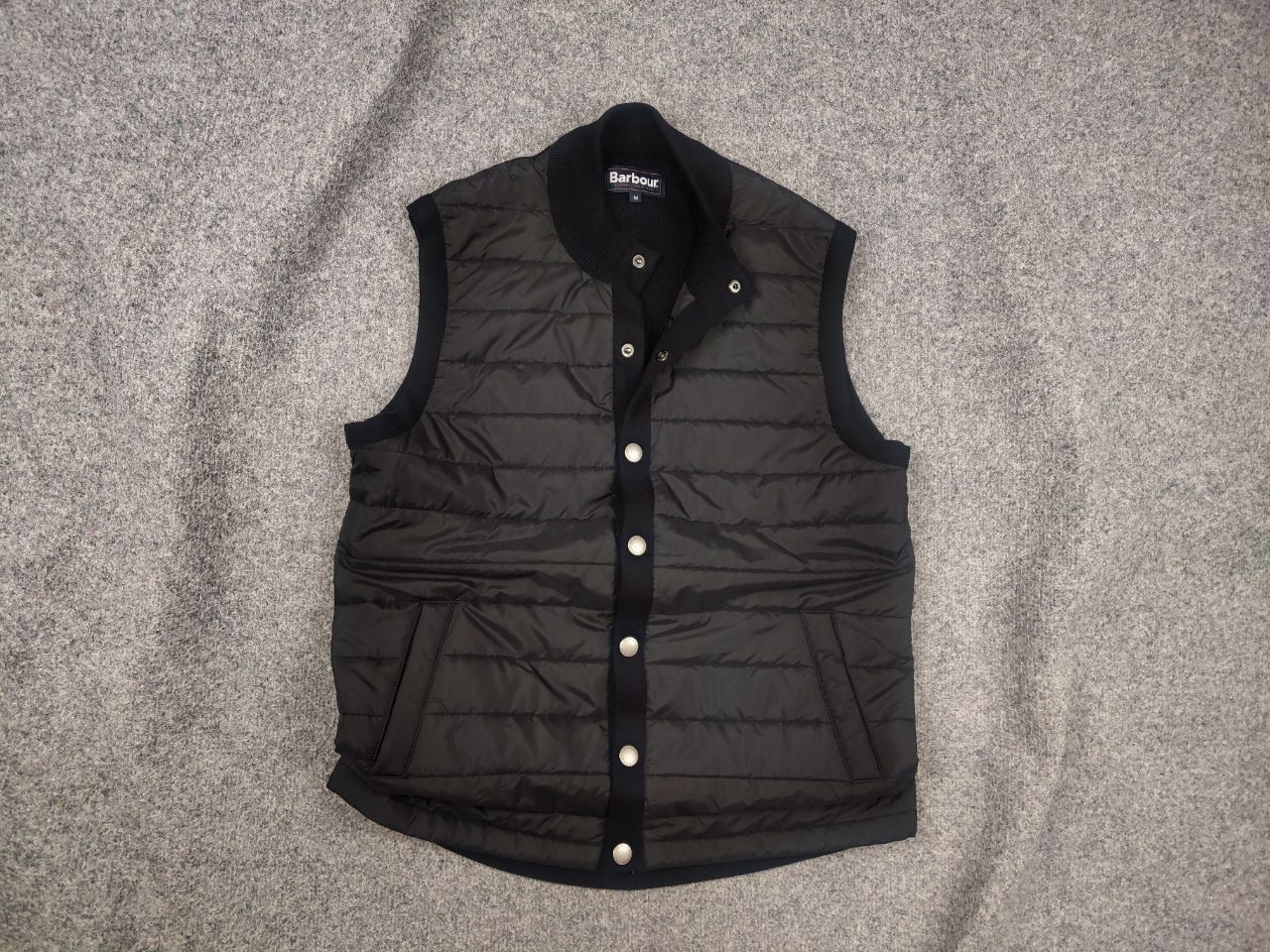 Barbour Barbour Black Quilted x knitted back Vest Button Jacket Size US M / EU 48-50 / 2 - 1 Thumbnail
