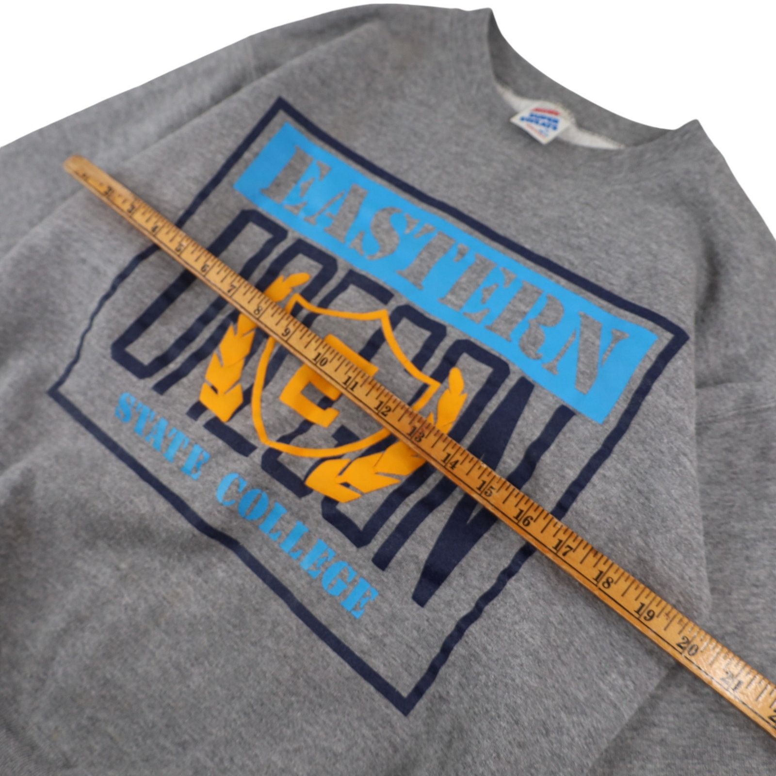 Vintage Vintage 90s Eastern Oregon State College Graphic Sweatshirt Size US M / EU 48-50 / 2 - 6 Thumbnail