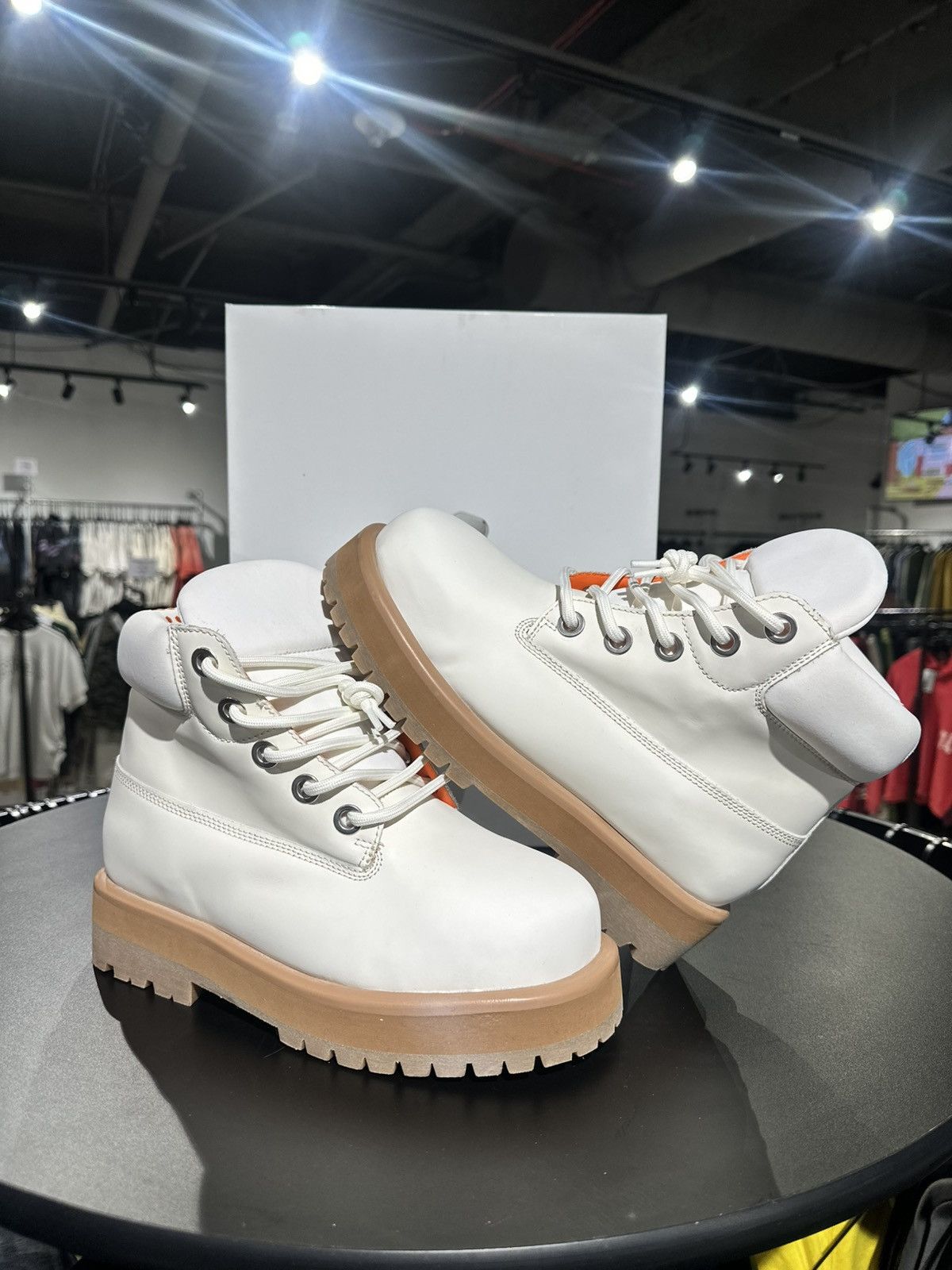 PDF PDF.Channel Strada Boots Low White EU 43 Size US 11 / EU 44 - 2 Thumbnail