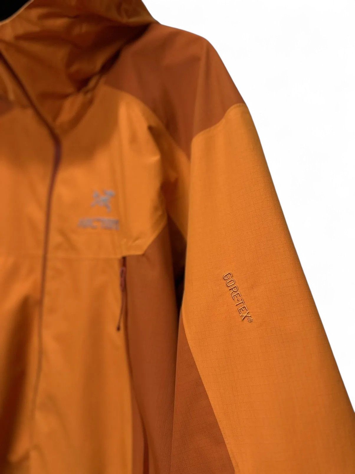 Goretex Arcteryx orange tech jacket outdoor windproof hiking style Size US XL / EU 56 / 4 - 12 Thumbnail