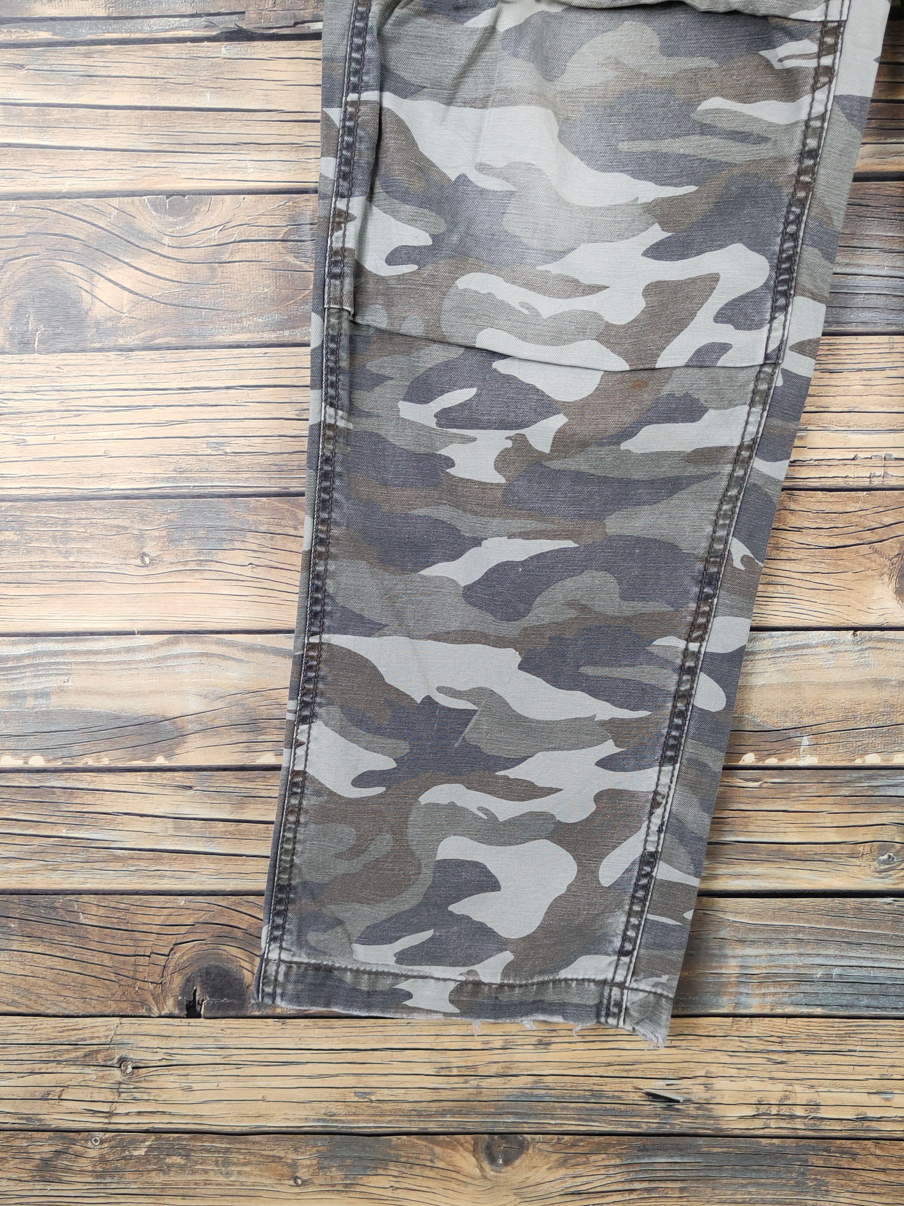 Oshkosh Oshkosh Camouflage Multipocket Tactical Cargo Pants #W1052 Size US 31 - 4 Thumbnail
