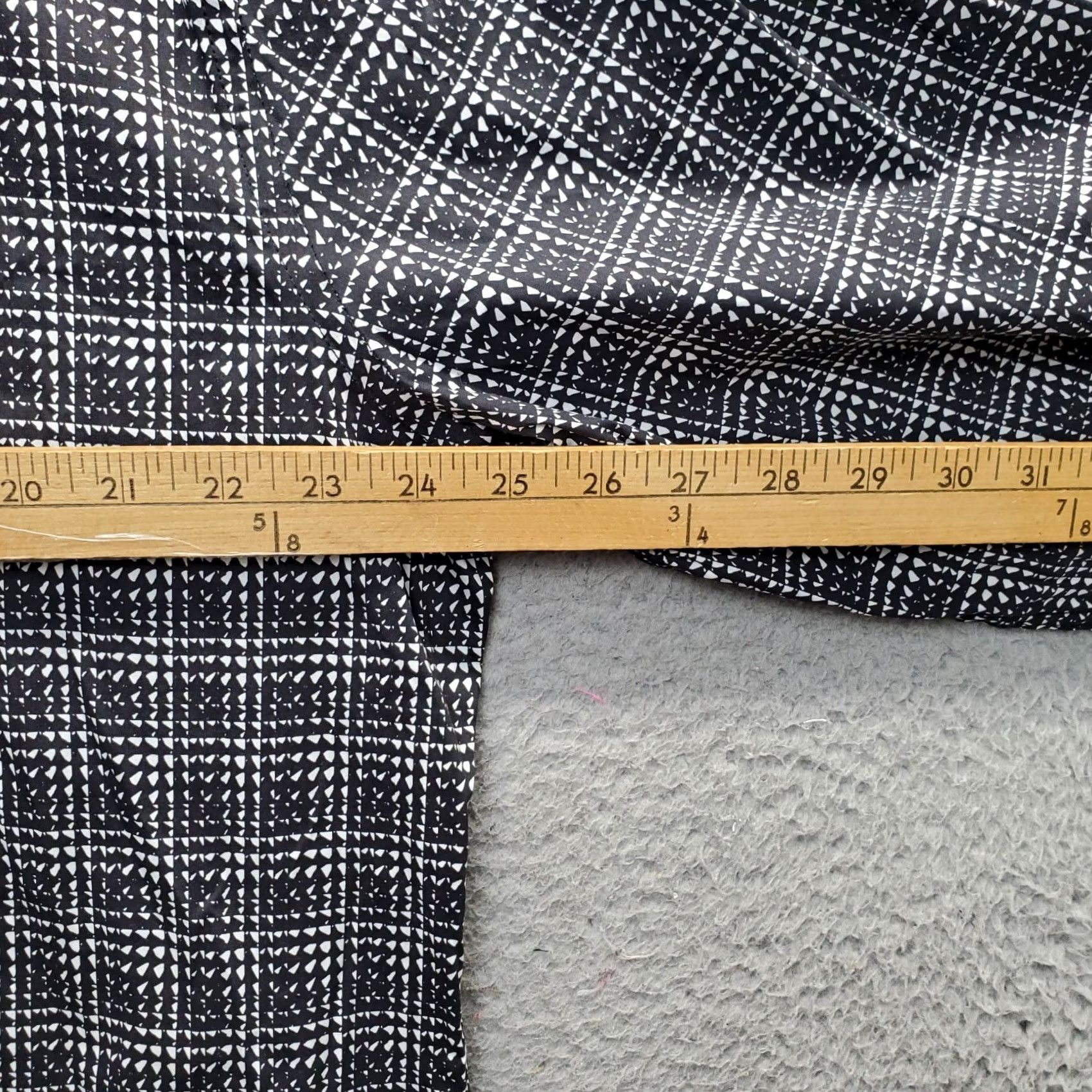 Van Heusen Van Heusen Mens XXL Multi Check Print Golf Shirt Slim Fit Button-Up Casual Size US XXL / EU 58 / 5 - 4 Thumbnail