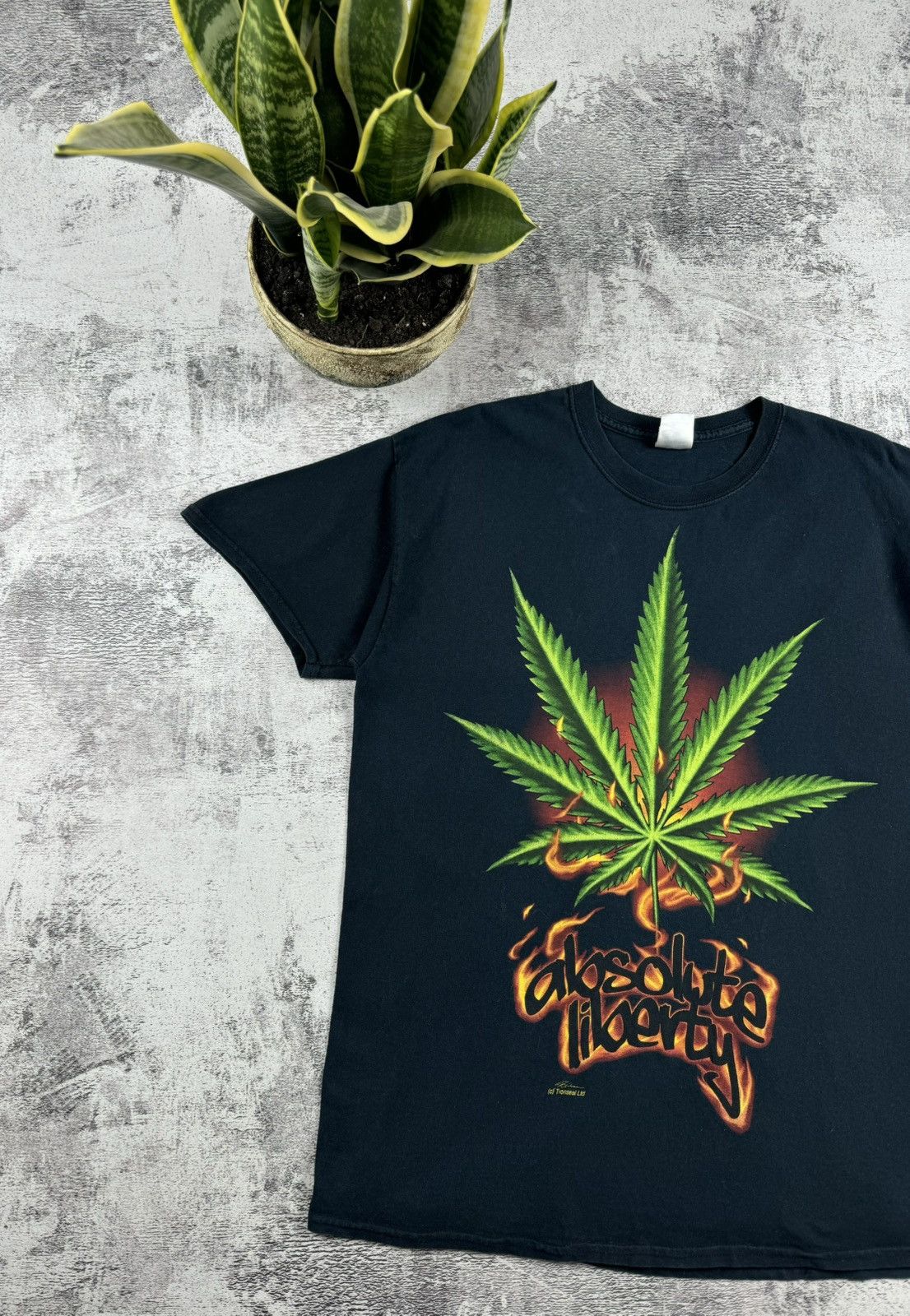 Vintage Marijuana Legalize Weed Smoke Y2K Cannabis Joint T Shirt Tee Size US L / EU 52-54 / 3 - 2 Thumbnail