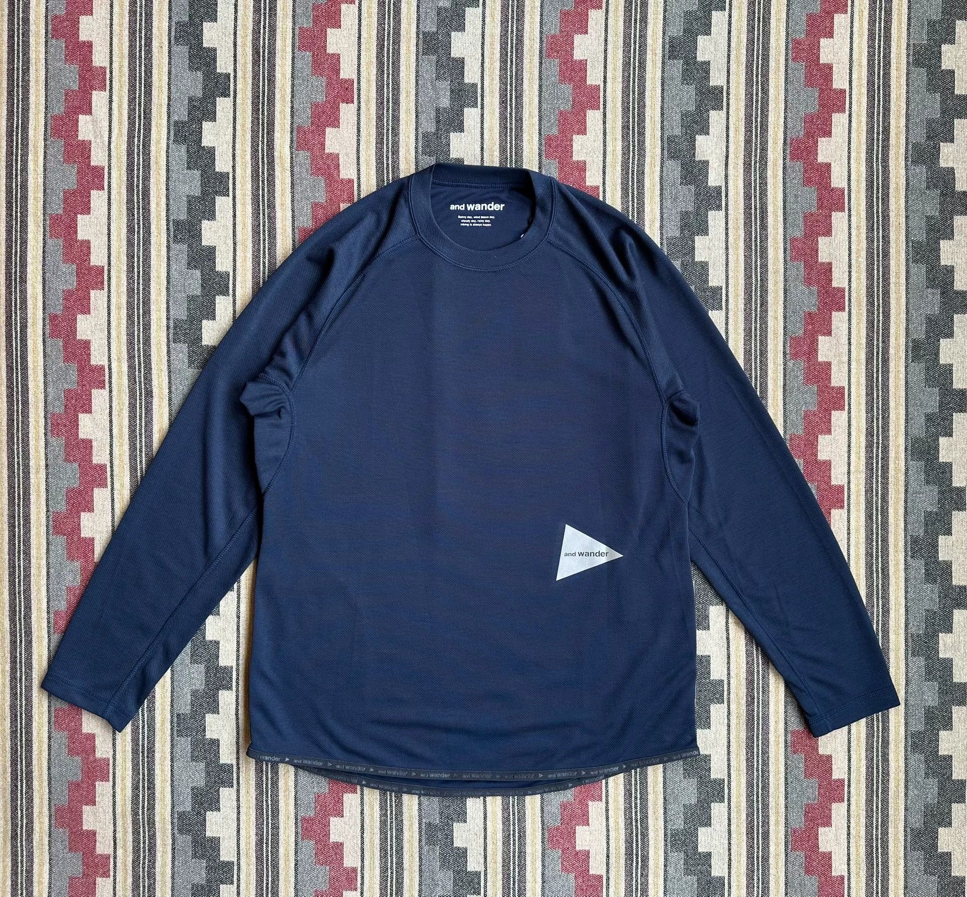 And Wander and wander power dry raglan LS Polartec jersey Size US M / EU 48-50 / 2 - 1 Thumbnail