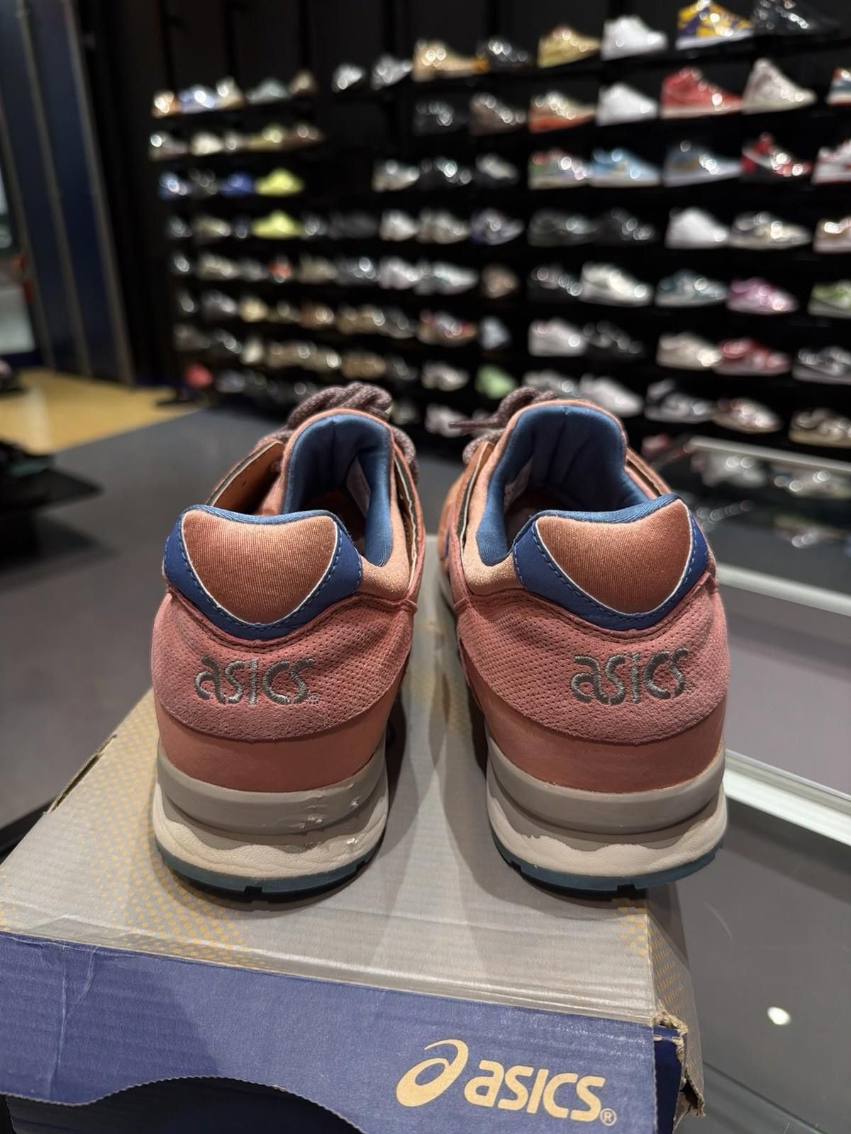 Asics ASICS Gel Lyte V Ronnie Fieg Rose Gold [Size 11.5] W/ Box Size US 11.5 / EU 44-45 - 10 Thumbnail