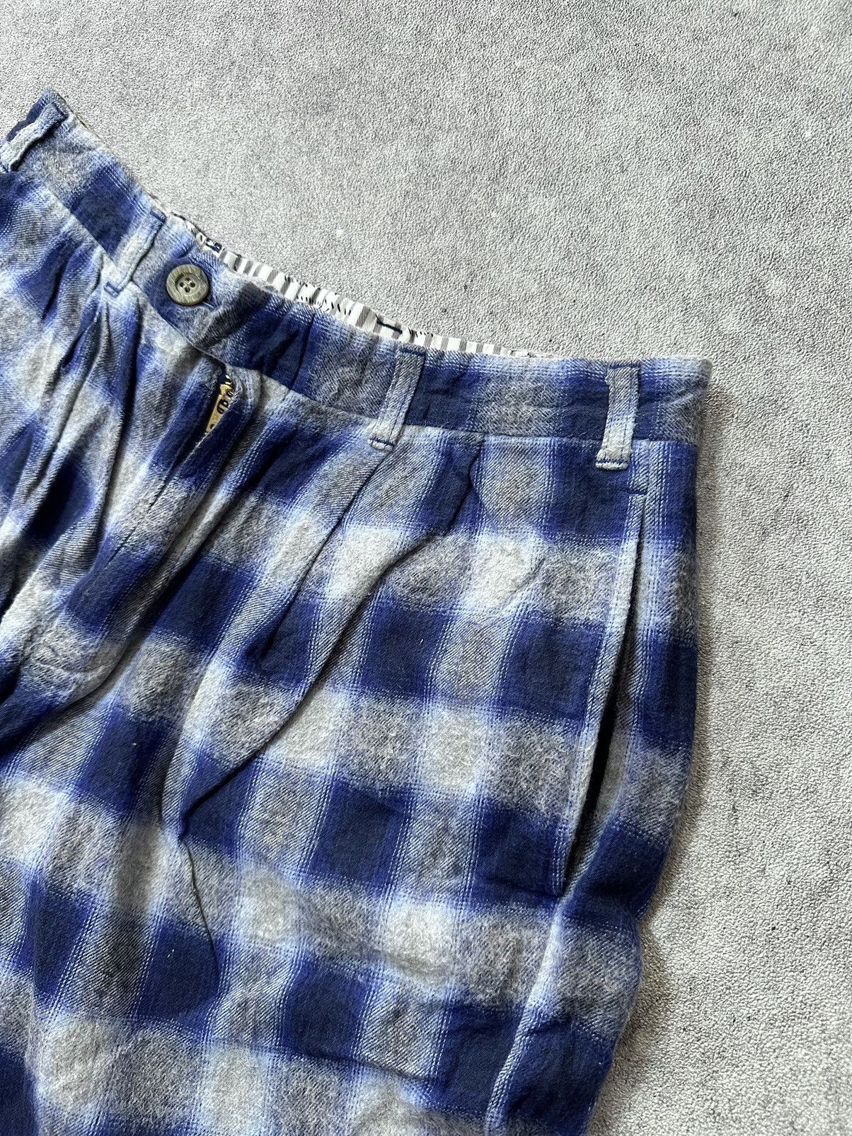 Bape Vintage Bape Plaid Short Pants Size US 32 / EU 48 - 6 Thumbnail