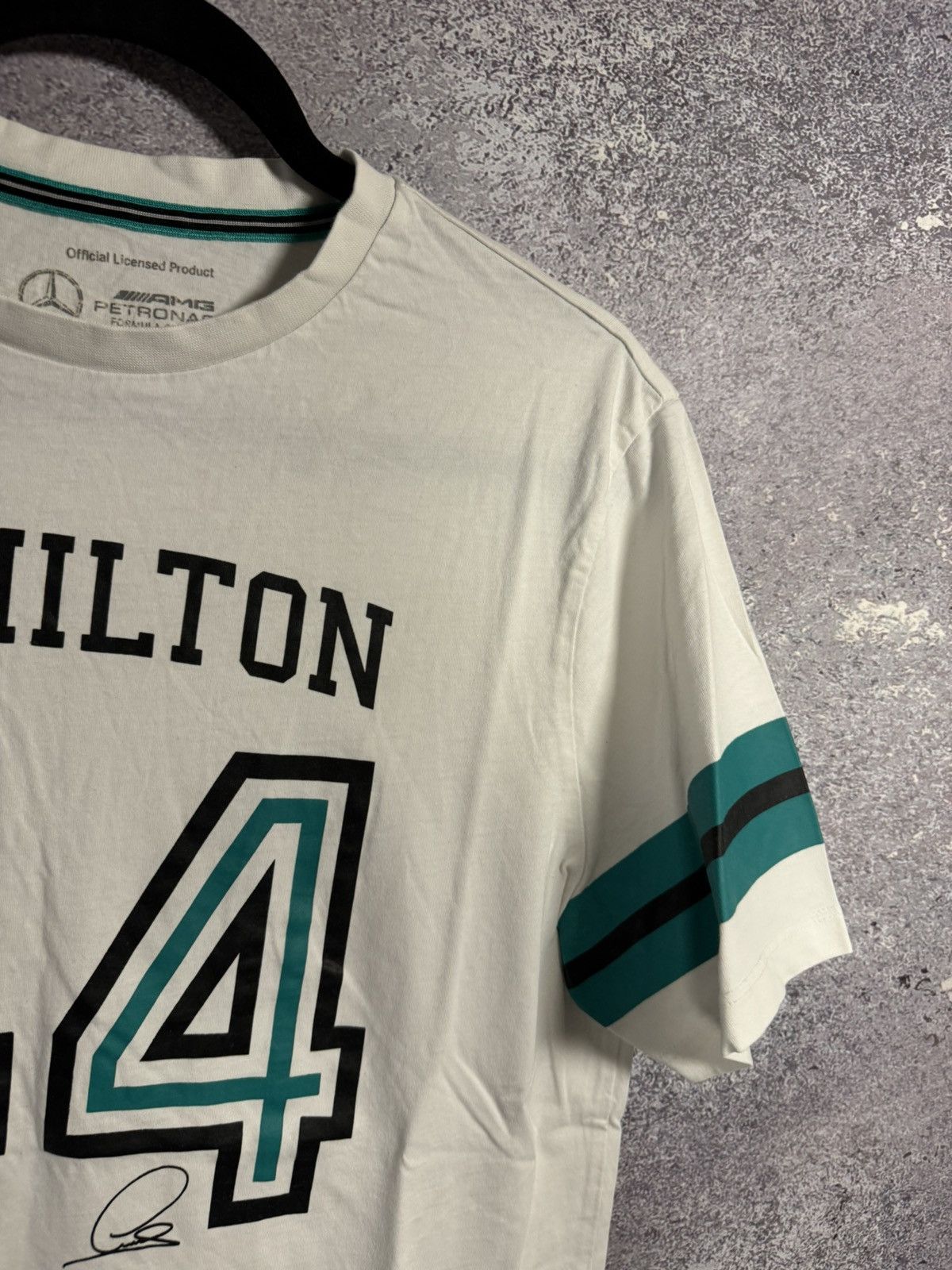 Formula 1 × Hamilton × Mercedes-Benz 44 Hamilton Mercedes-Benz Petronas Racing Team M size Size US M / EU 48-50 / 2 - 9 Thumbnail